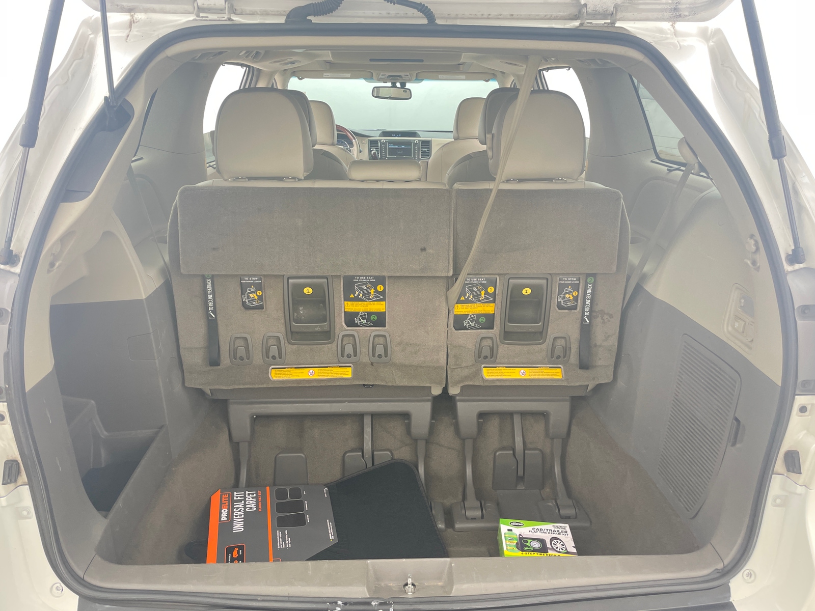 Thumbnail: 2012 Toyota Sienna - 6