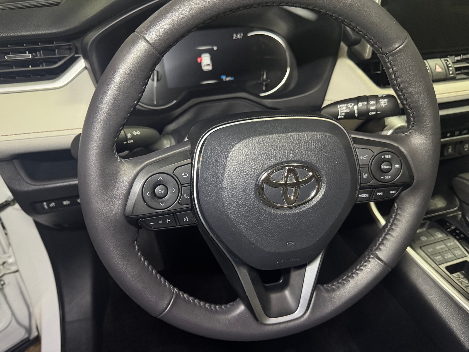 Thumbnail: 2024 Toyota RAV4 - 4