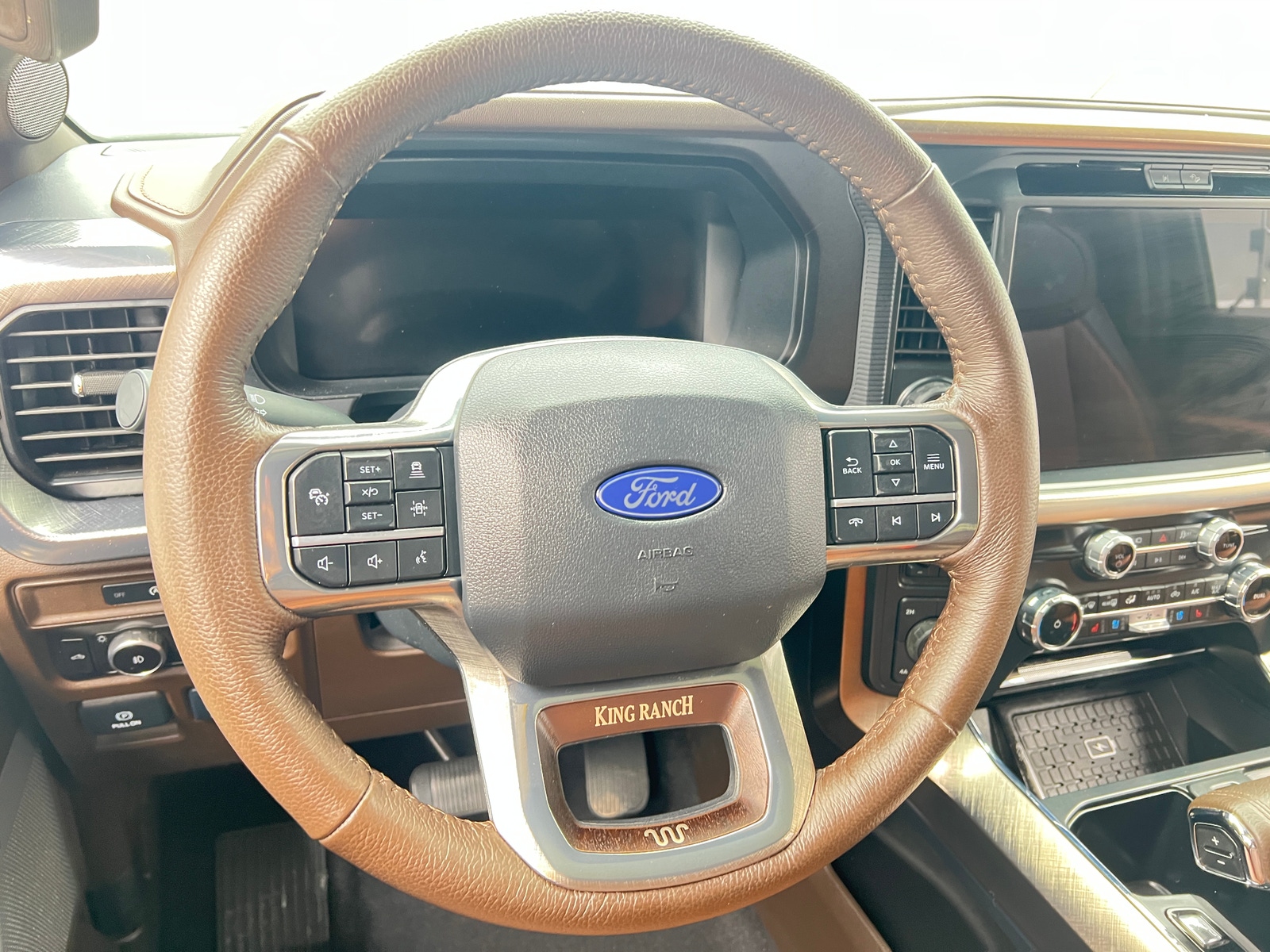Thumbnail: 2025 Ford Econoline - 4