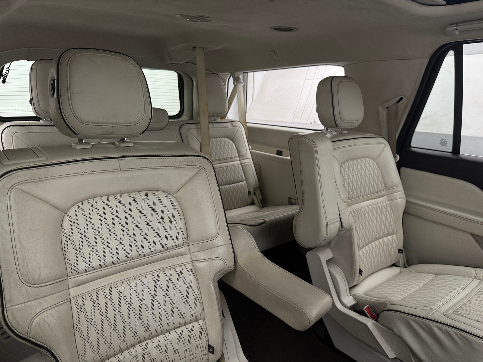Thumbnail: 2019 Lincoln Navigator L - 5