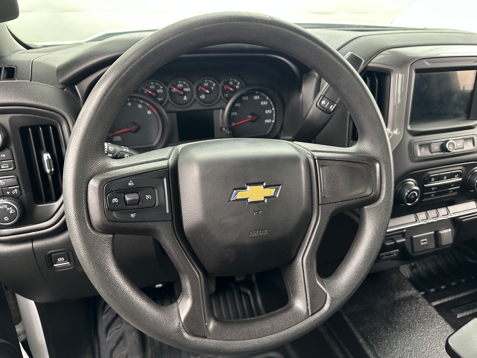 Thumbnail: 2019 Chevrolet Silverado 1500 - 5