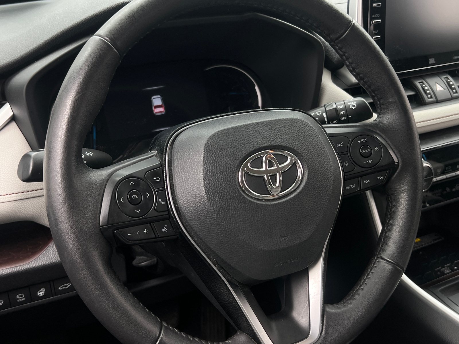 Thumbnail: 2021 Toyota RAV4 - 4