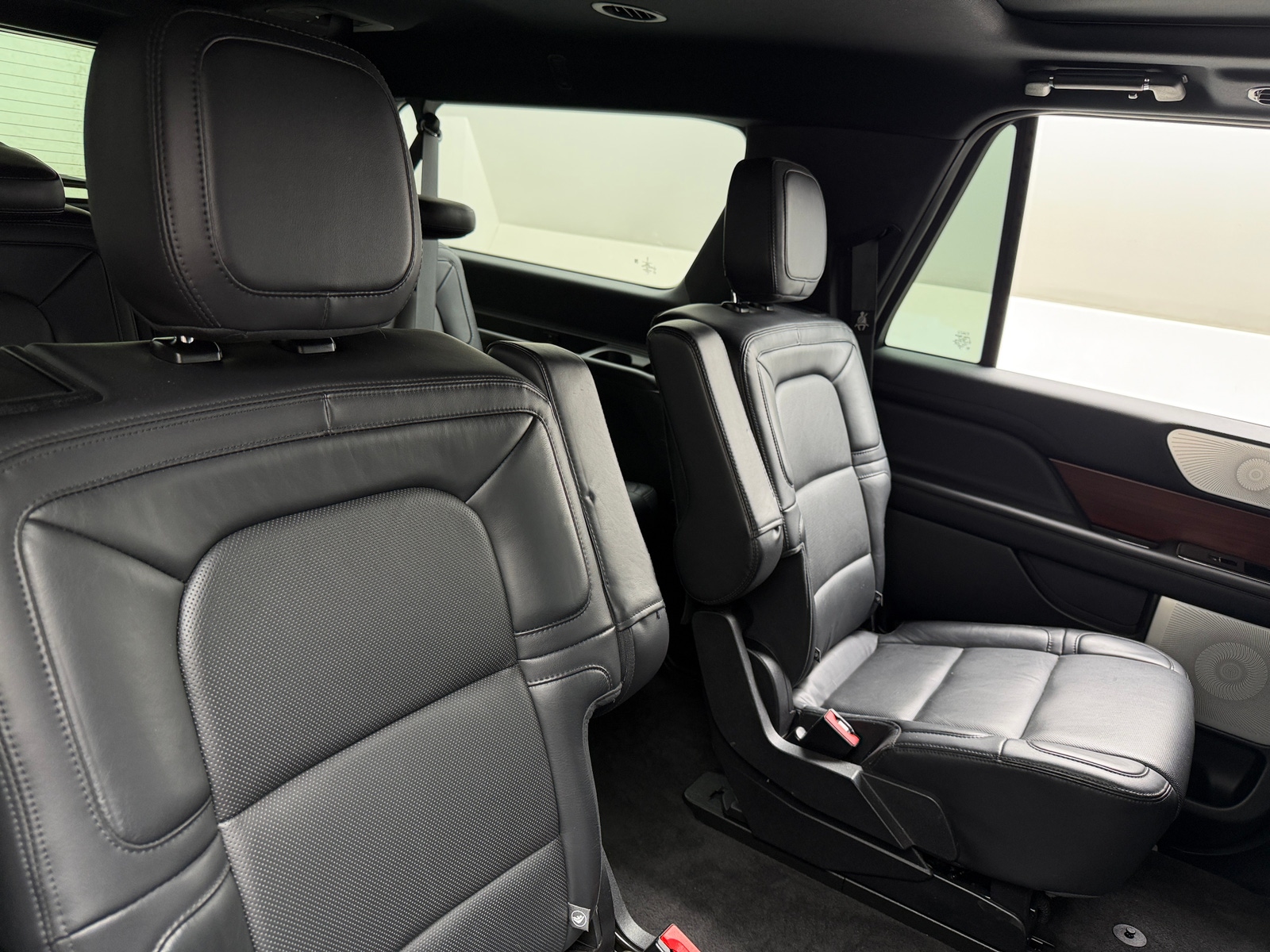 Thumbnail: 2021 Lincoln Navigator L - 5
