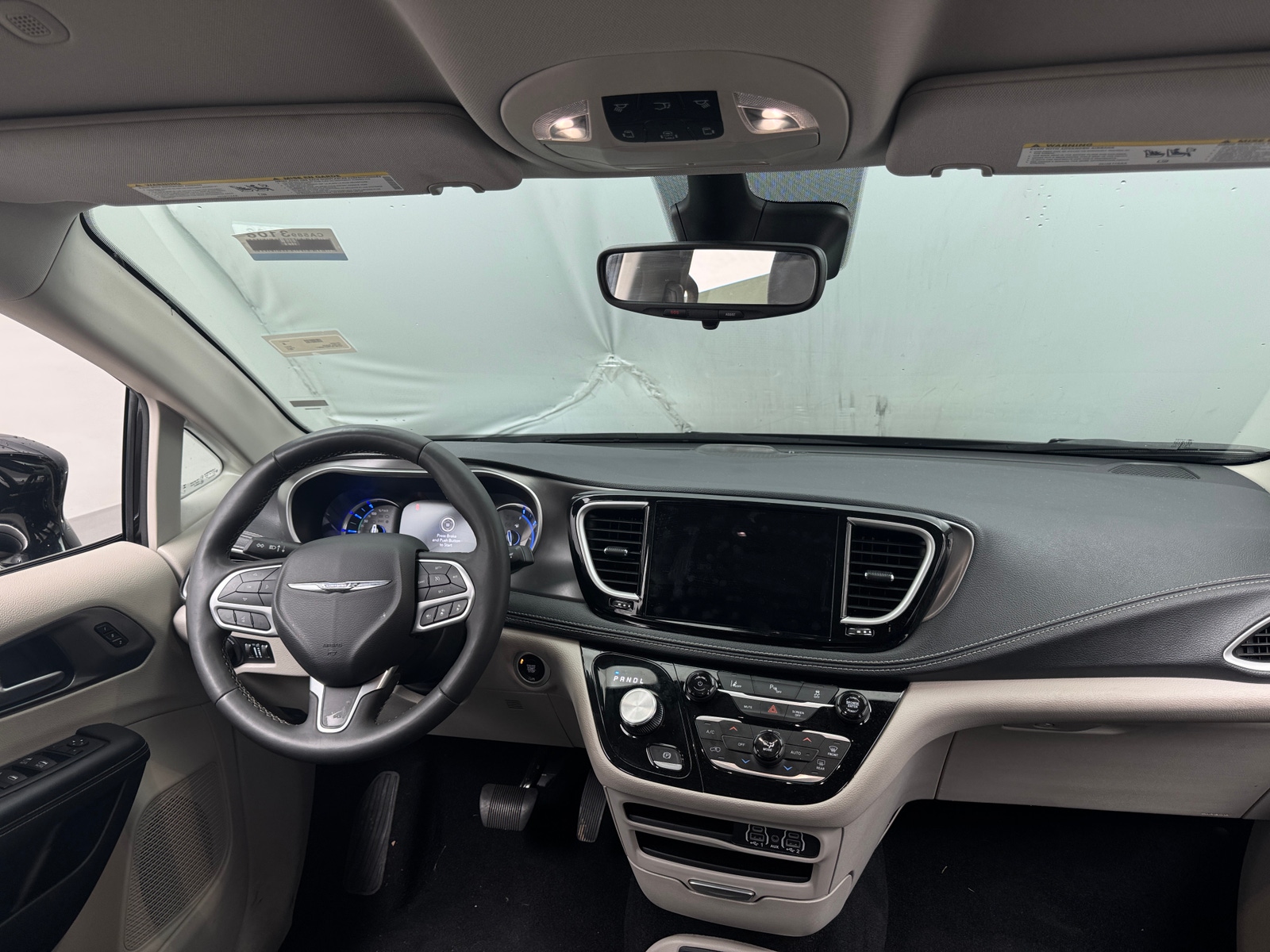 Thumbnail: 2024 Chrysler Pacifica - 2
