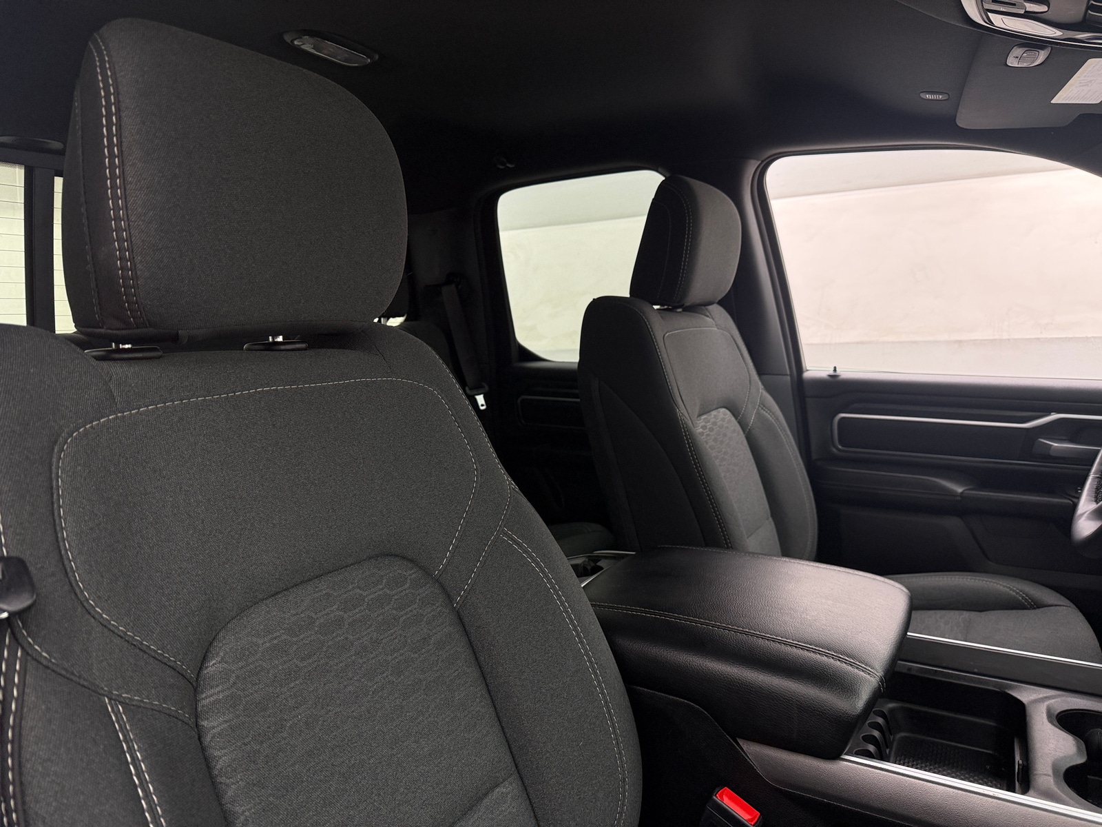 Thumbnail: 2025 RAM 1500 - 2