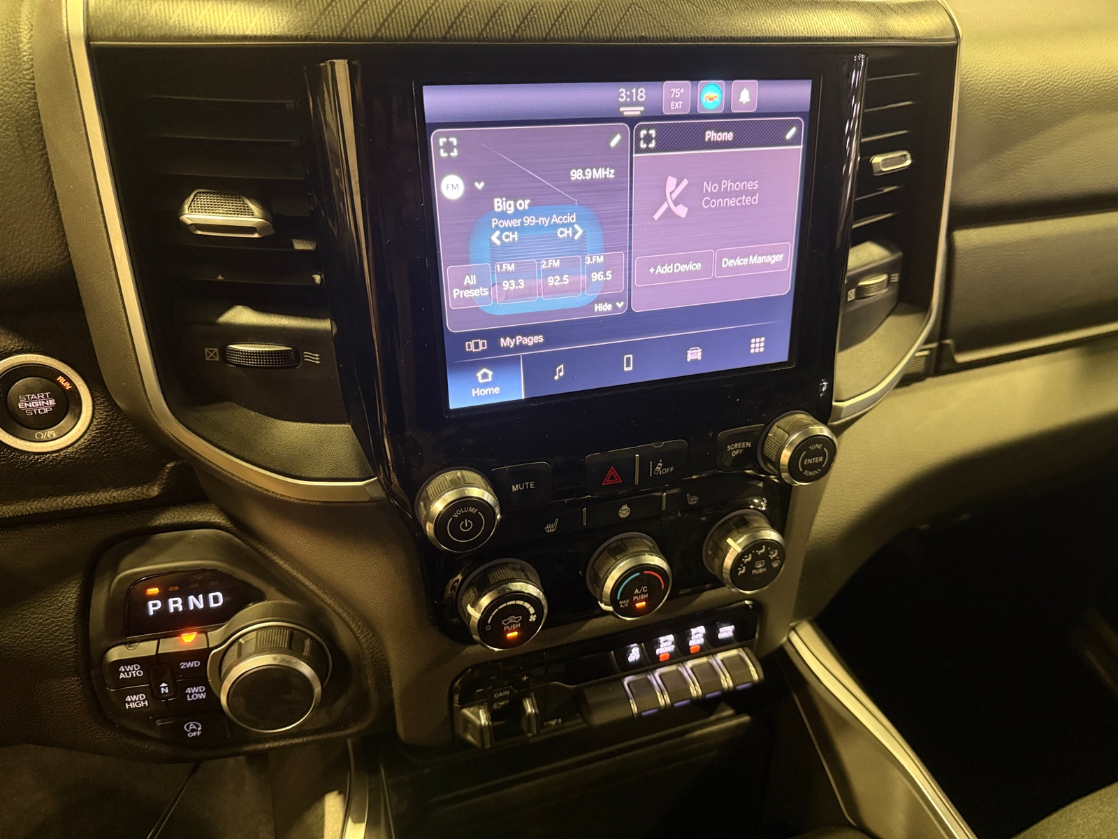 Thumbnail: 2025 RAM 1500 - 4