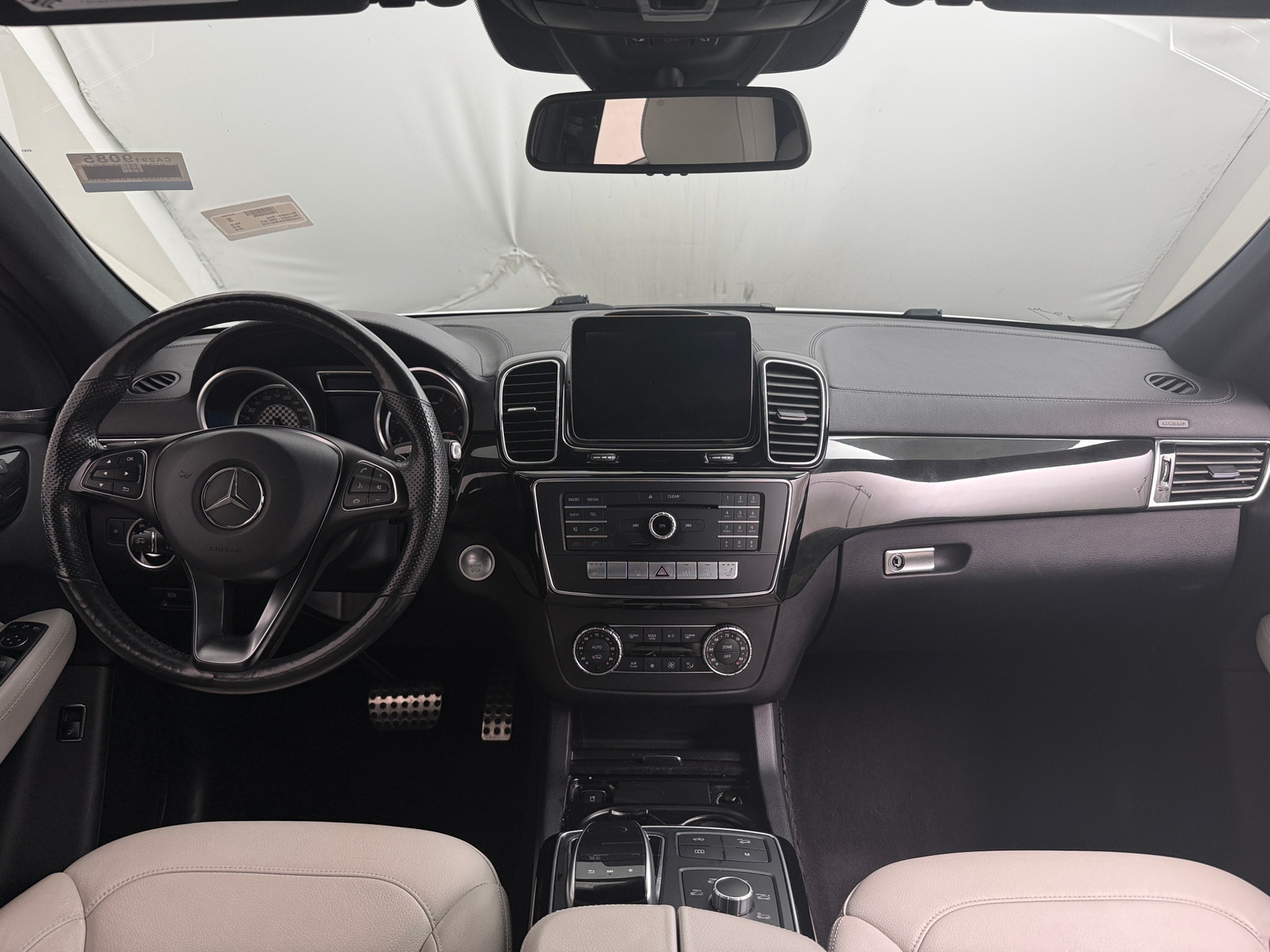 Thumbnail: 2018 Mercedes-Benz GLE - 2