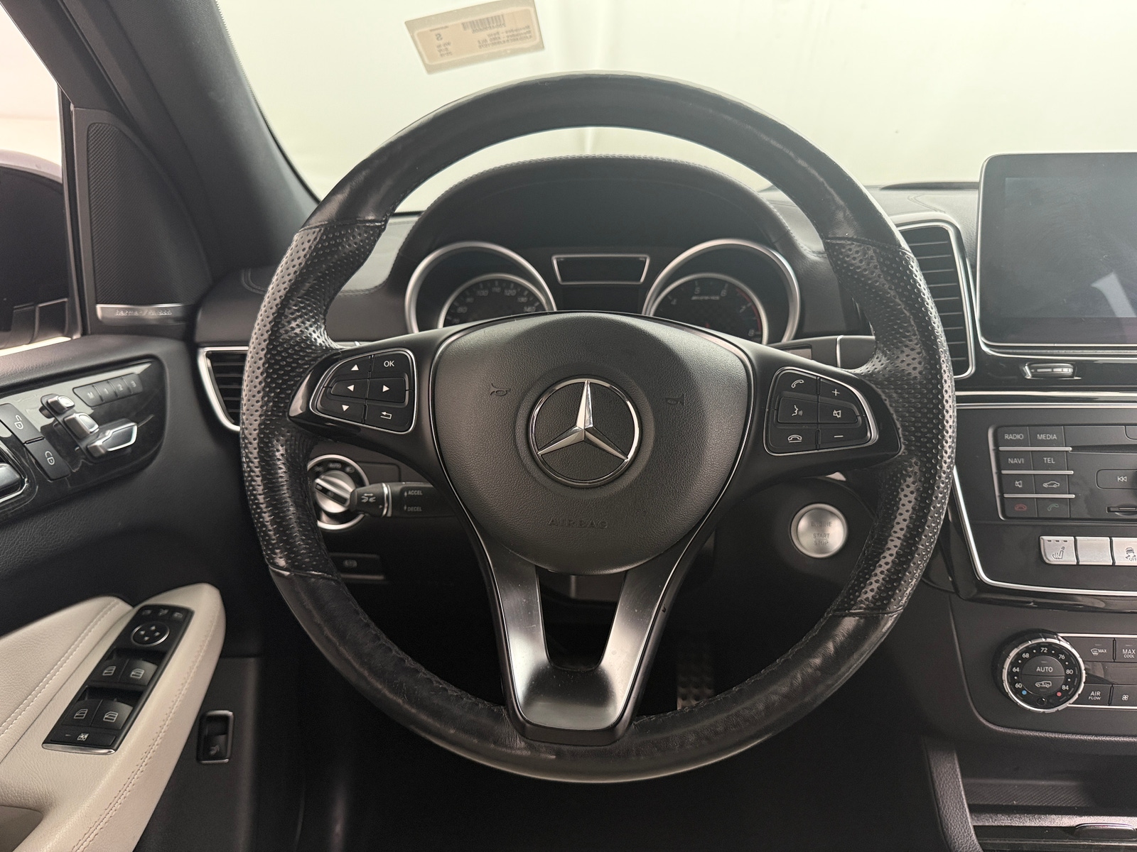 Thumbnail: 2018 Mercedes-Benz GLE - 4