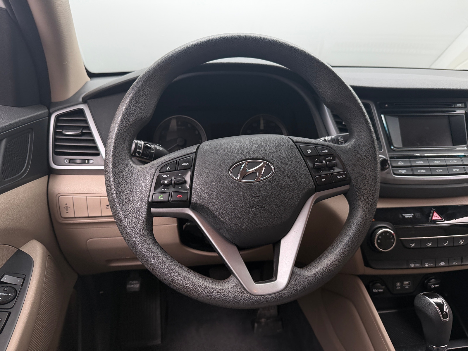 Thumbnail: 2017 Hyundai Tucson - 5