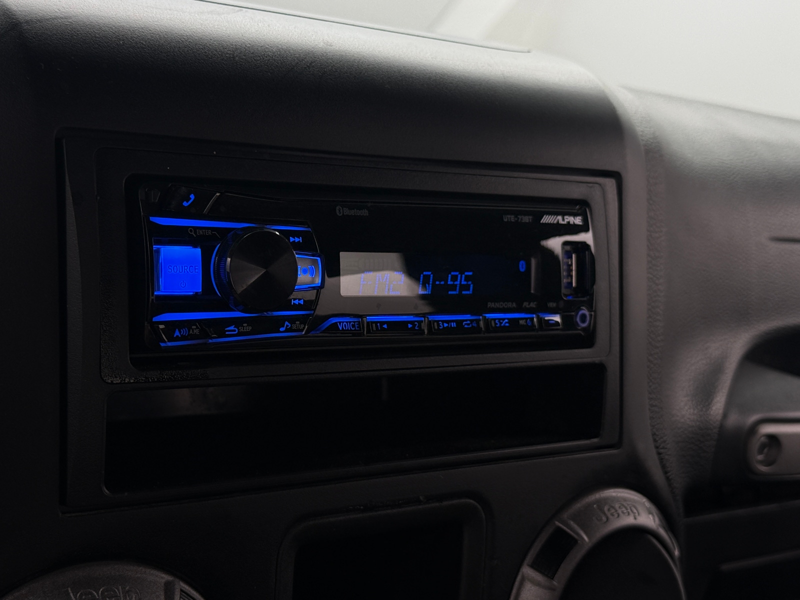 Thumbnail: 2016 Jeep Wrangler - 3