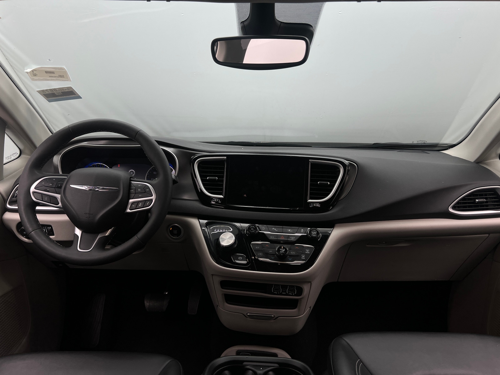 Thumbnail: 2024 Chrysler Pacifica - 2