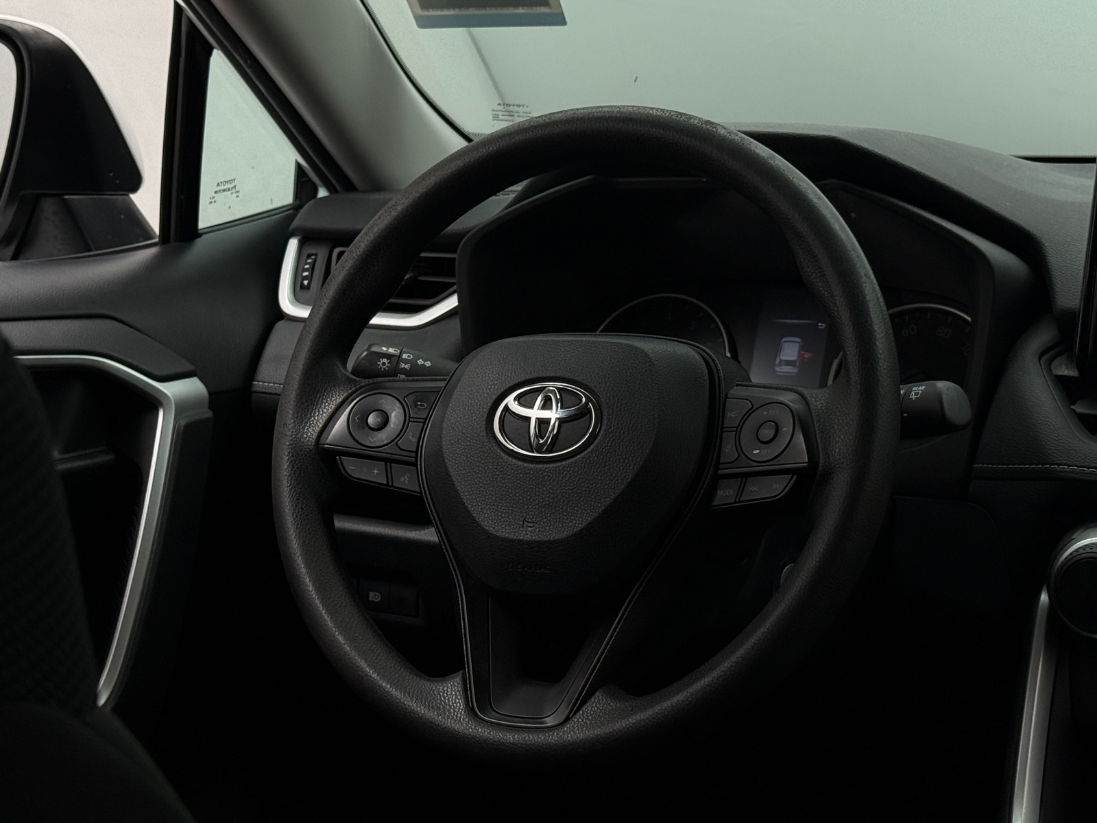 Thumbnail: 2022 Toyota RAV4 - 5