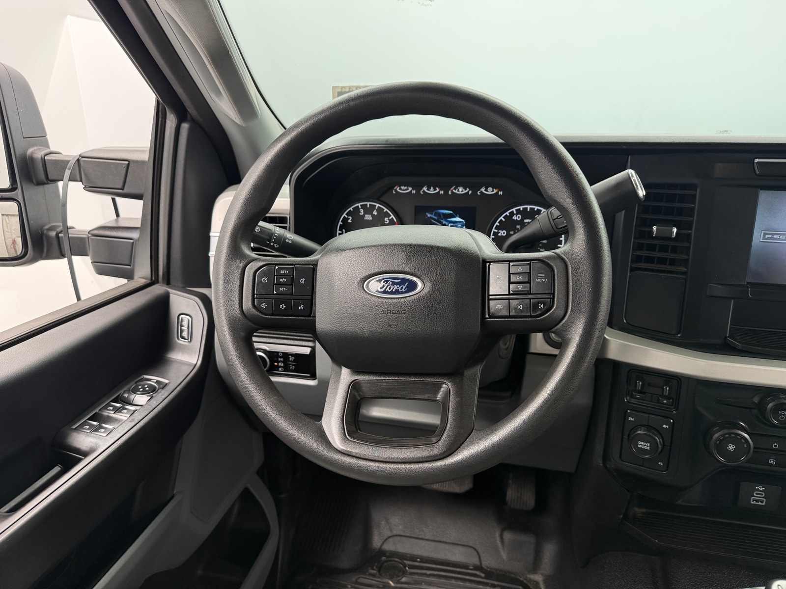 Thumbnail: 2023 Ford Econoline - 5