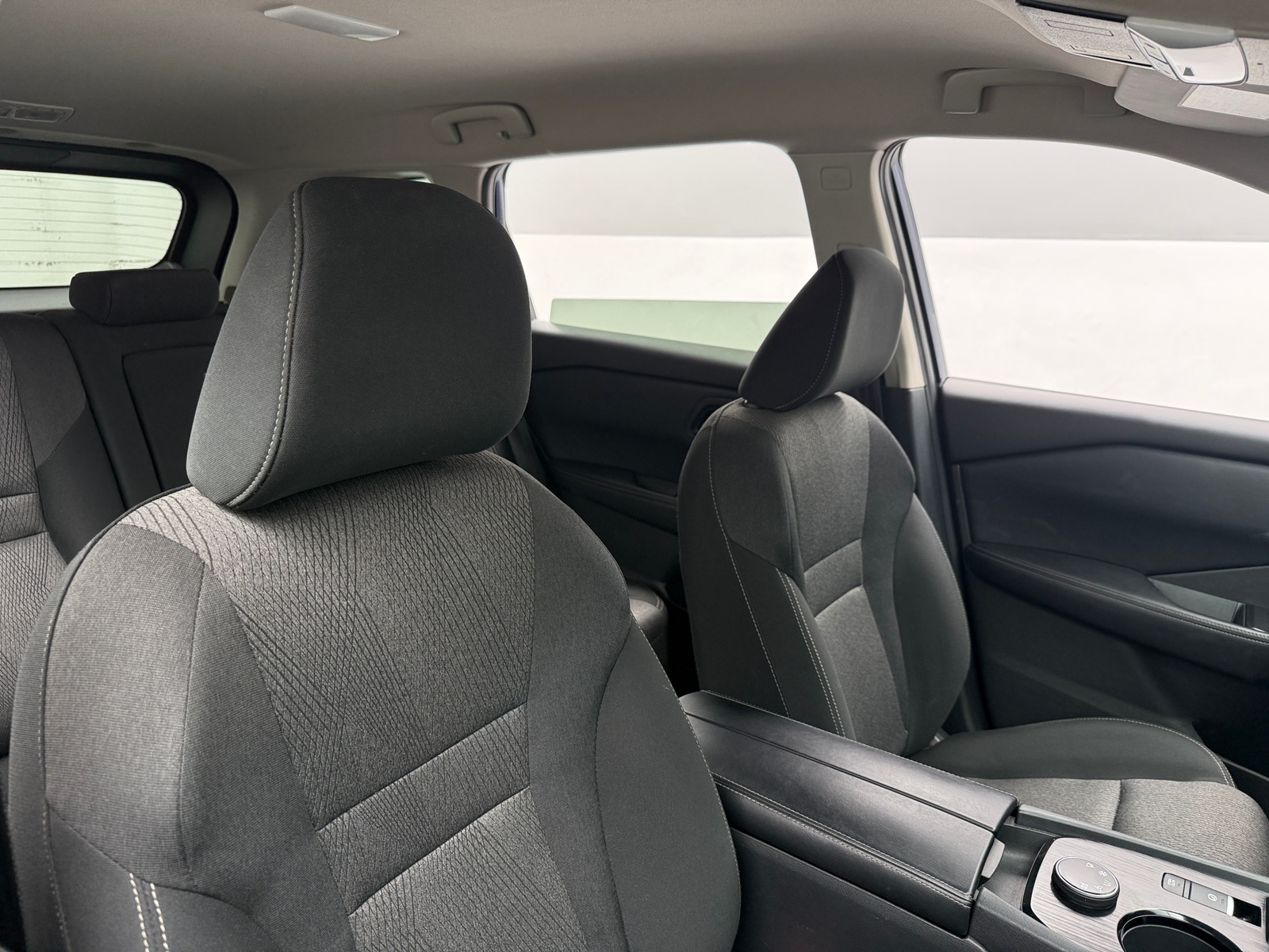Thumbnail: 2025 Nissan Rogue - 2