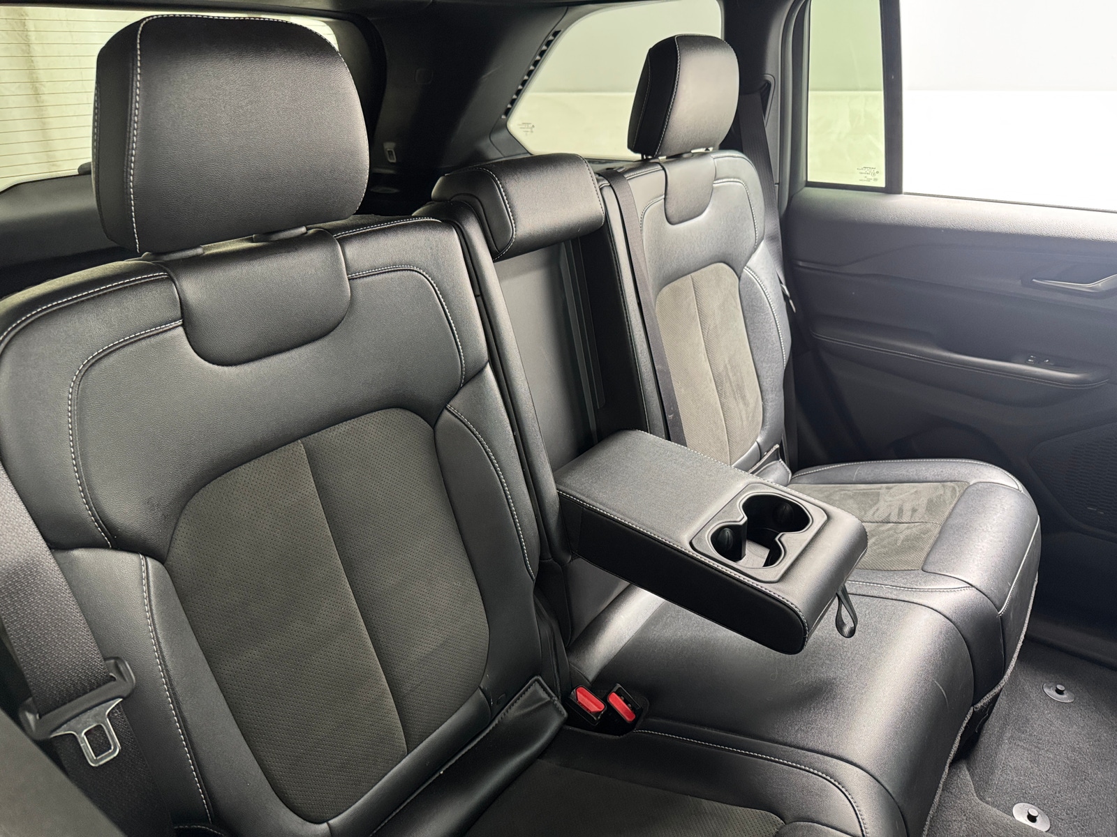 Thumbnail: 2023 Jeep Grand Cherokee - 5