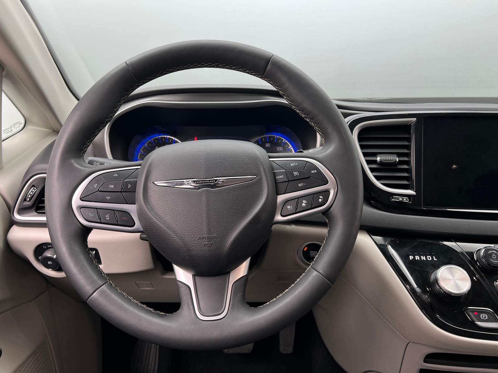 Thumbnail: 2024 Chrysler Pacifica - 4