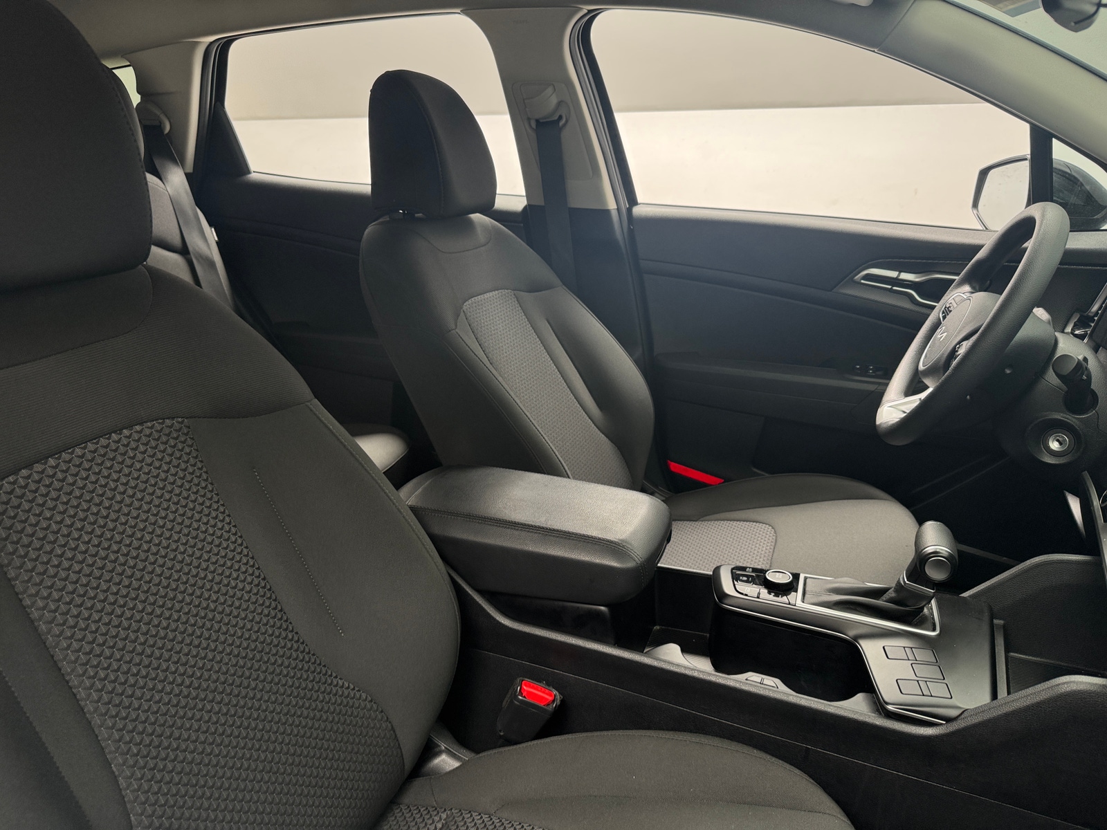 Thumbnail: 2025 Kia Sportage - 2