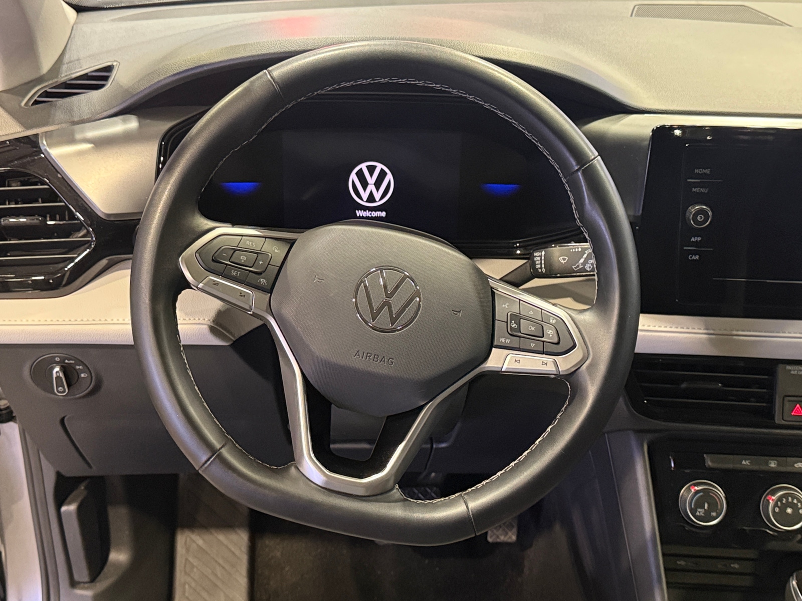 Thumbnail: 2025 Volkswagen Taos - 5