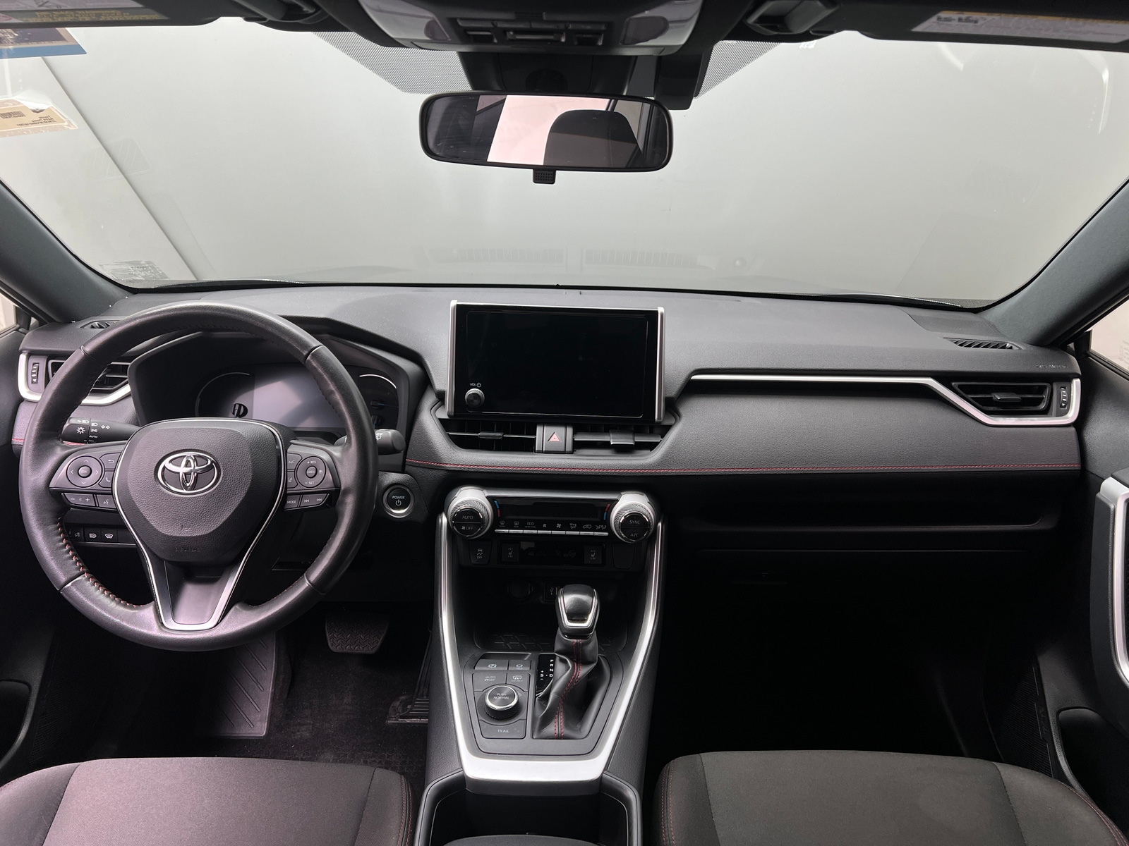 Thumbnail: 2024 Toyota RAV4 - 3