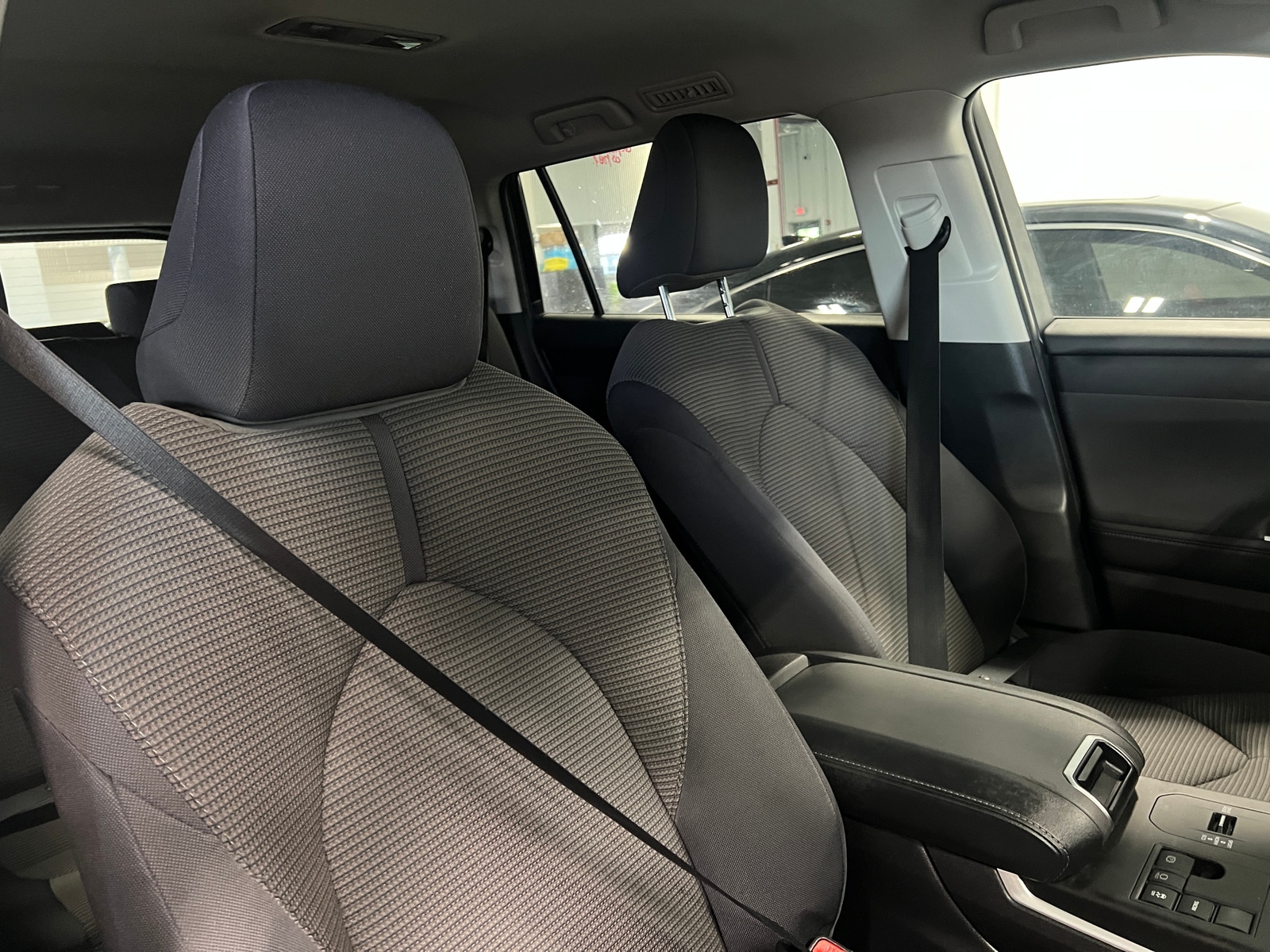 Thumbnail: 2025 Toyota Highlander - 2