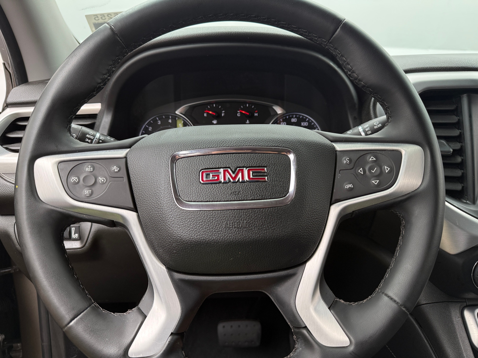Thumbnail: 2023 GMC Acadia - 4