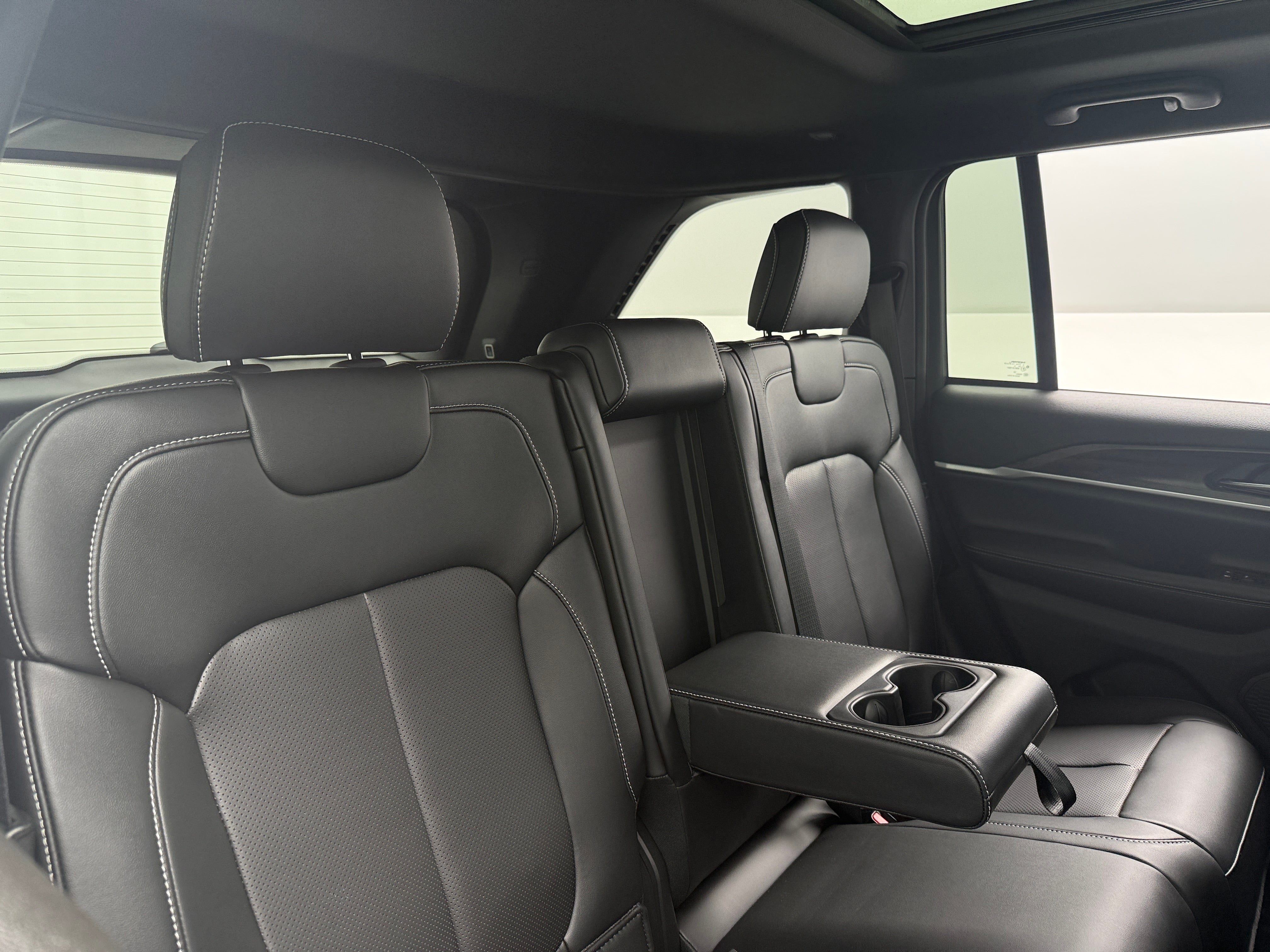 2026 Jeep Grand Cherokee Limited 4x4's photo
