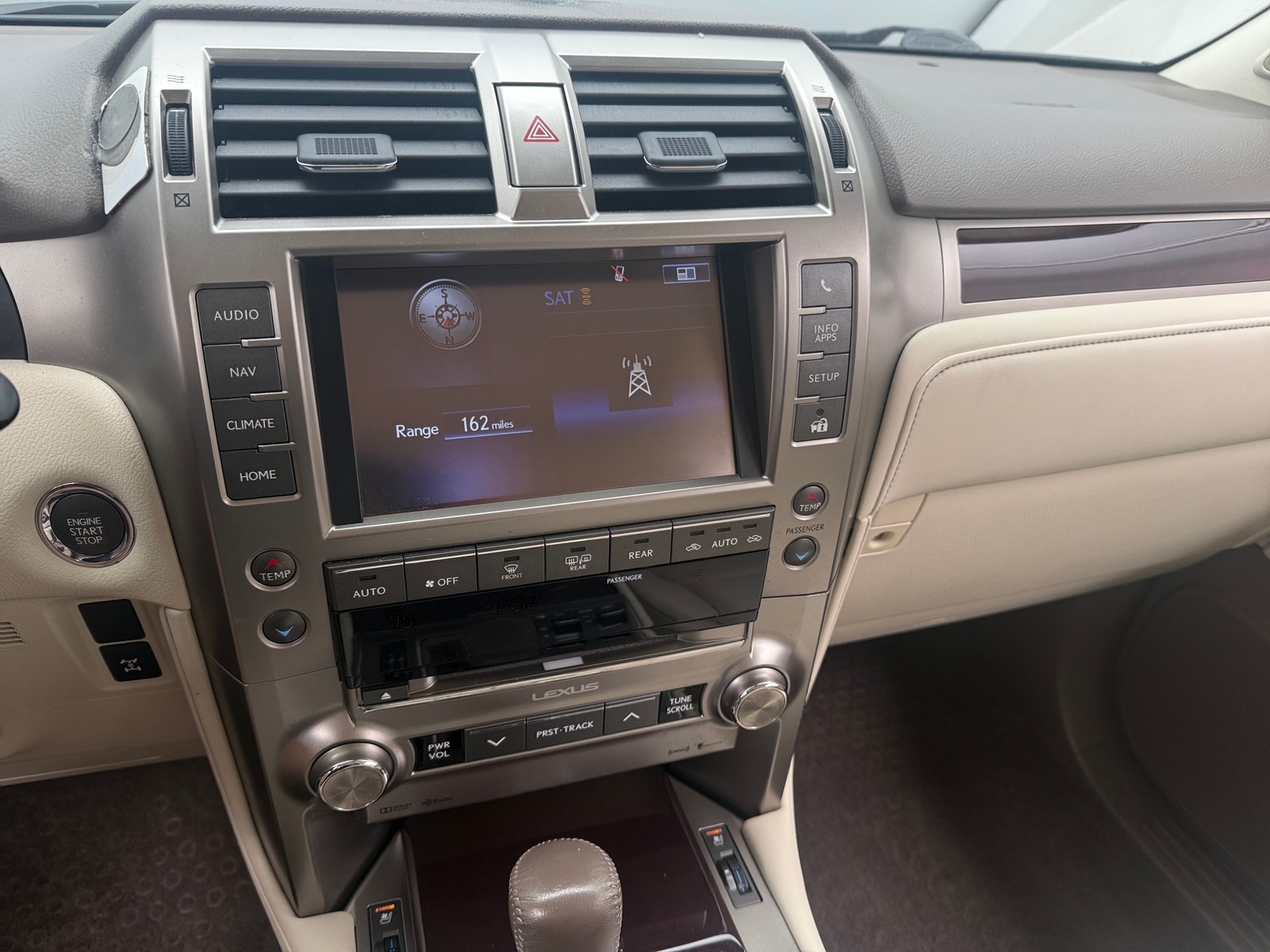 Thumbnail: 2018 Lexus GX - 3