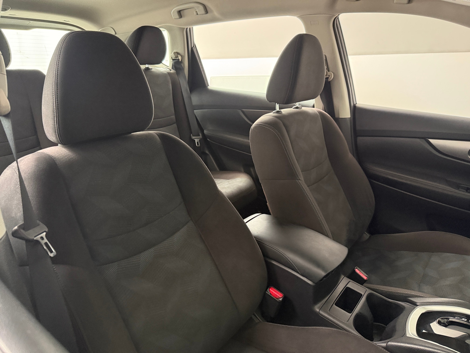 Thumbnail: 2015 Nissan Rogue - 2