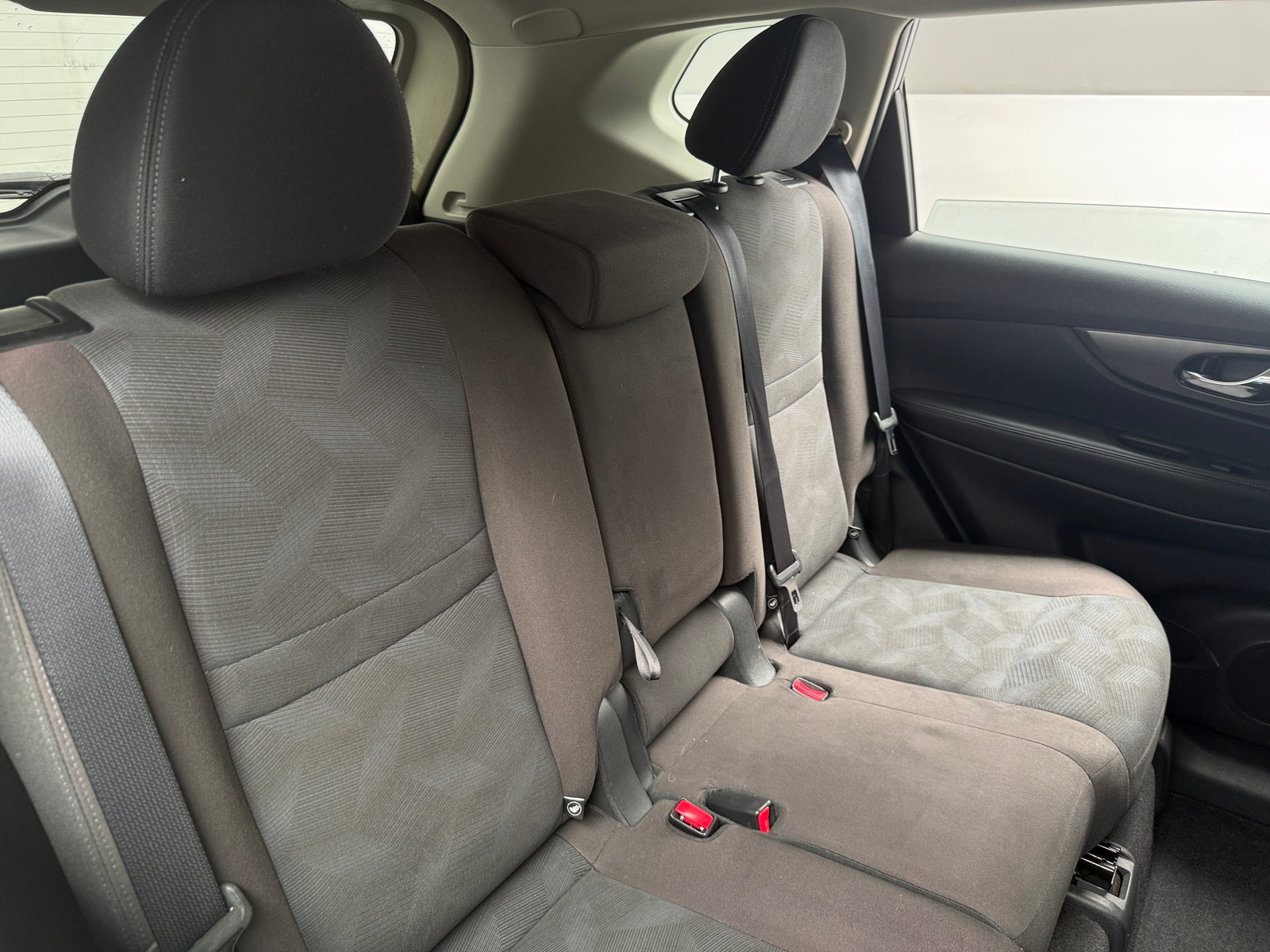 Thumbnail: 2015 Nissan Rogue - 6