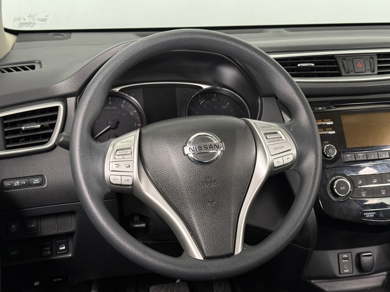 Thumbnail: 2015 Nissan Rogue - 5