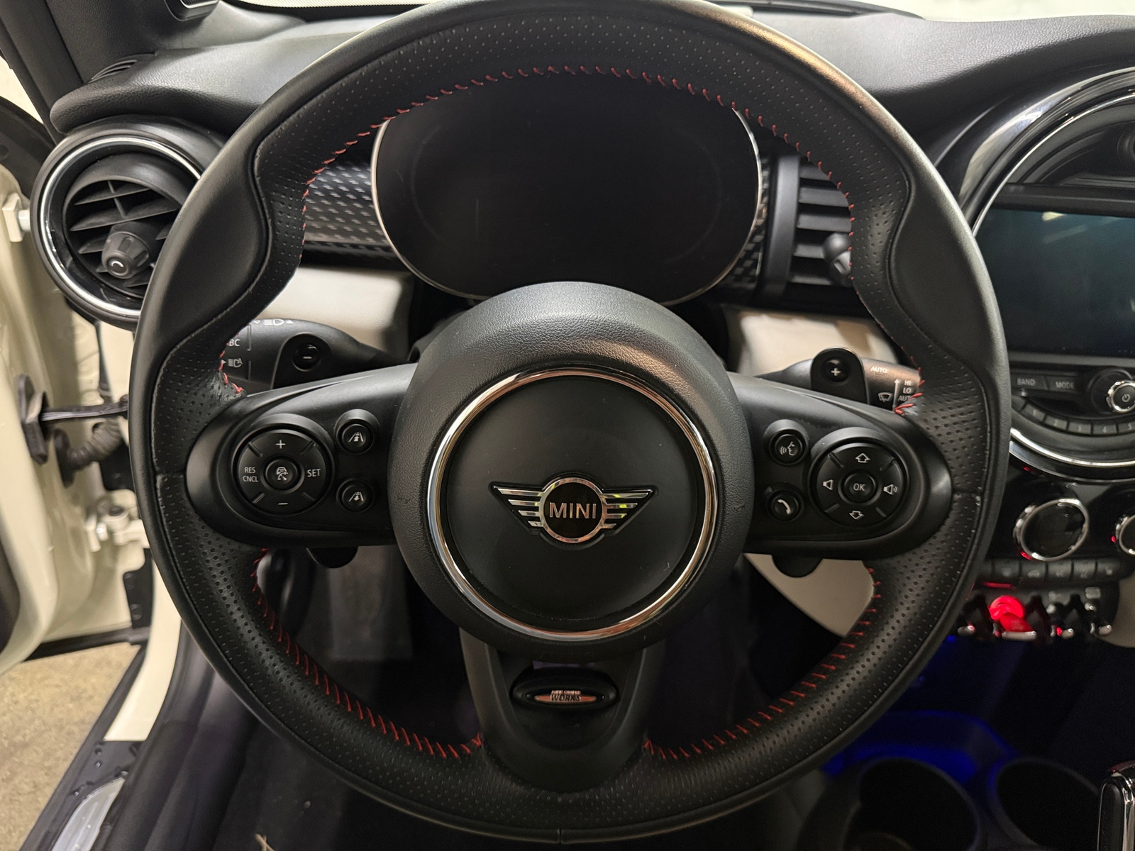 Thumbnail: 2021 MINI Cooper Convertible - 4