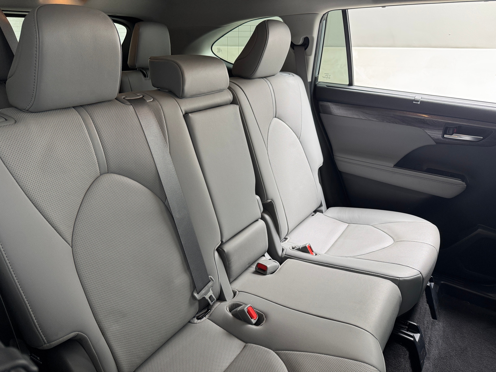Thumbnail: 2020 Toyota Highlander - 5
