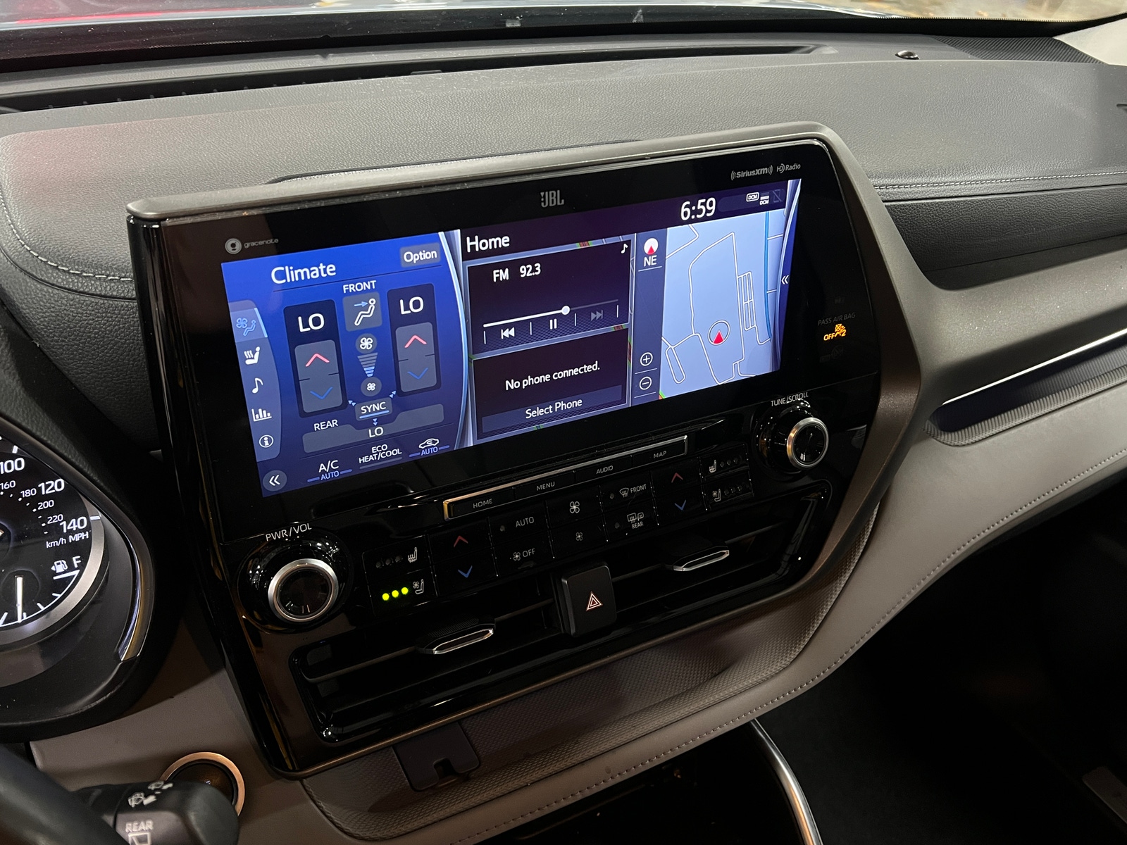 Thumbnail: 2020 Toyota Highlander - 3