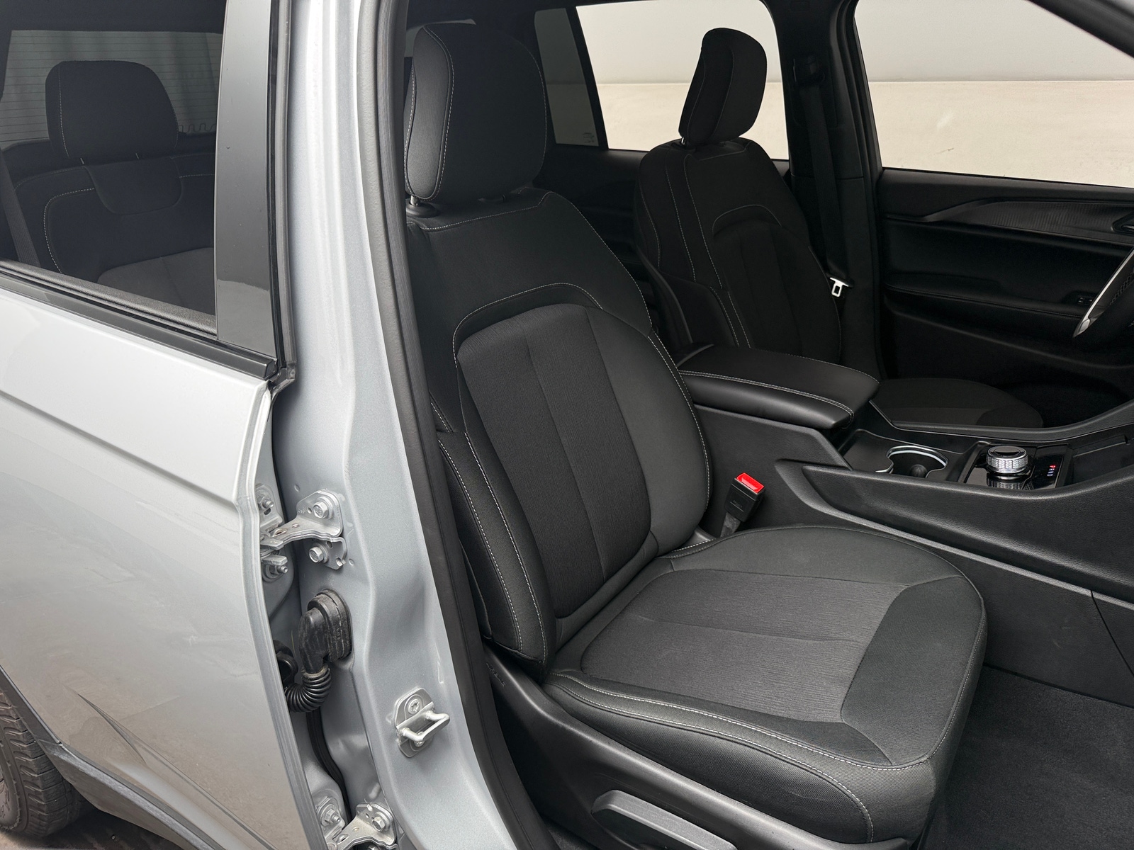 Thumbnail: 2024 Jeep Grand Cherokee - 2
