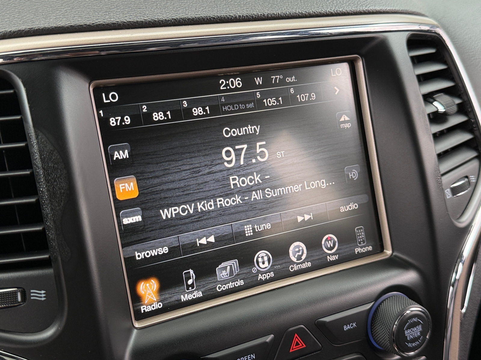 Thumbnail: 2014 Jeep Grand Cherokee - 3
