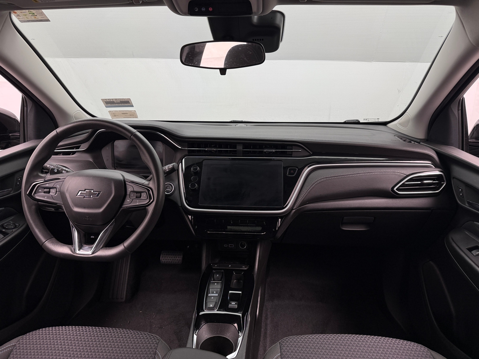 Thumbnail: 2023 Chevrolet Bolt EUV - 3