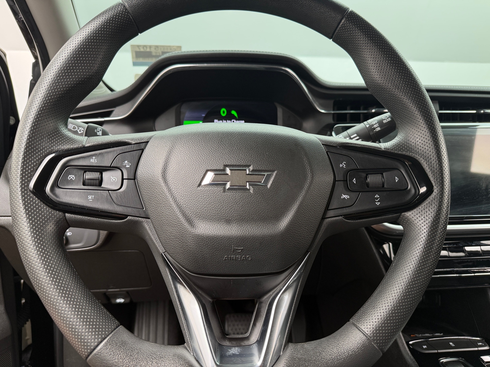 Thumbnail: 2023 Chevrolet Bolt EUV - 5