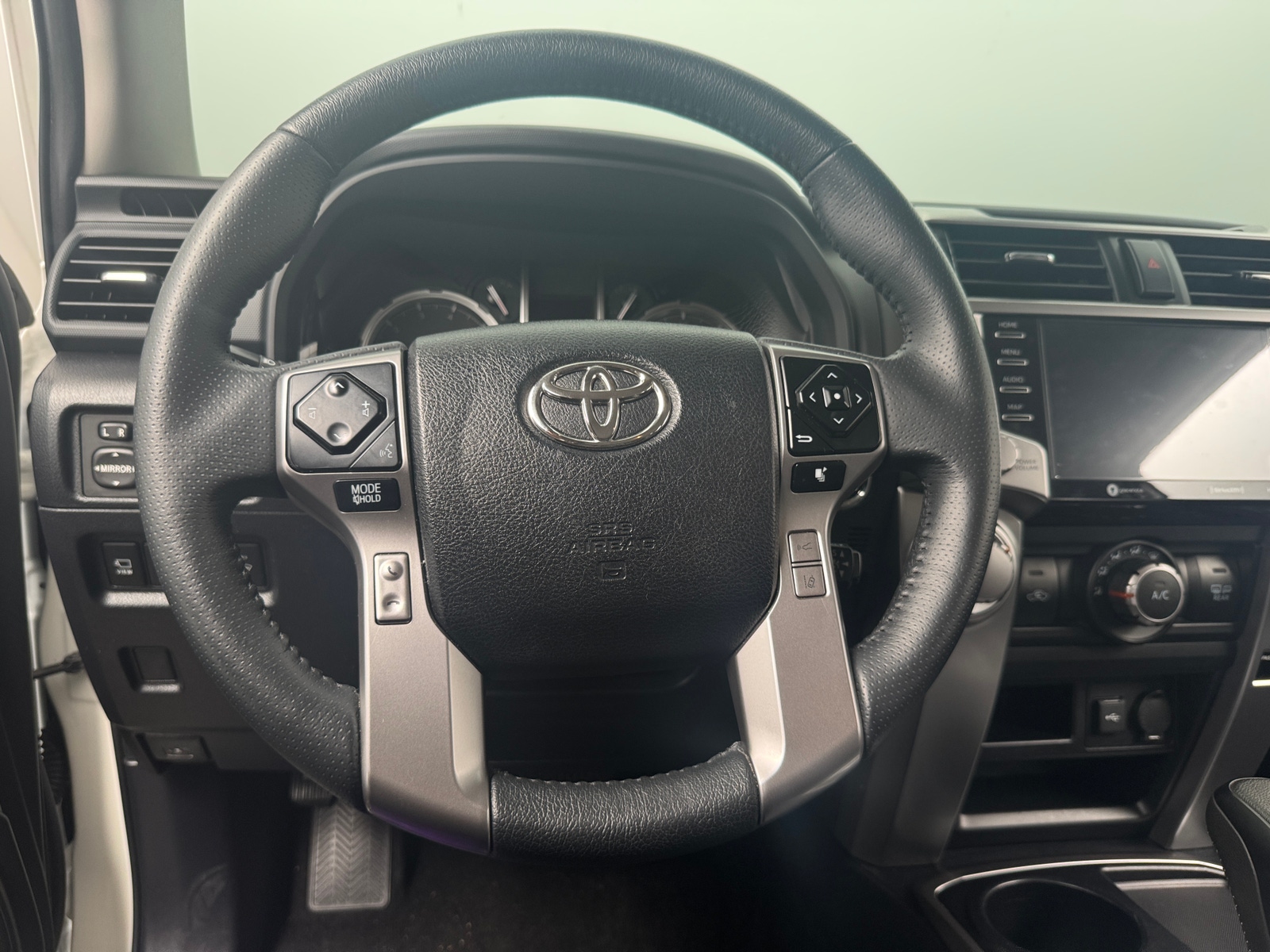 Thumbnail: 2022 Toyota 4Runner - 4