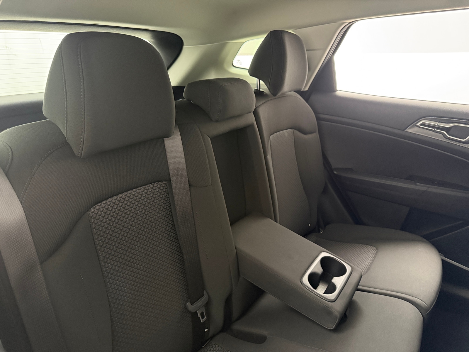 Thumbnail: 2025 Kia Sportage - 6