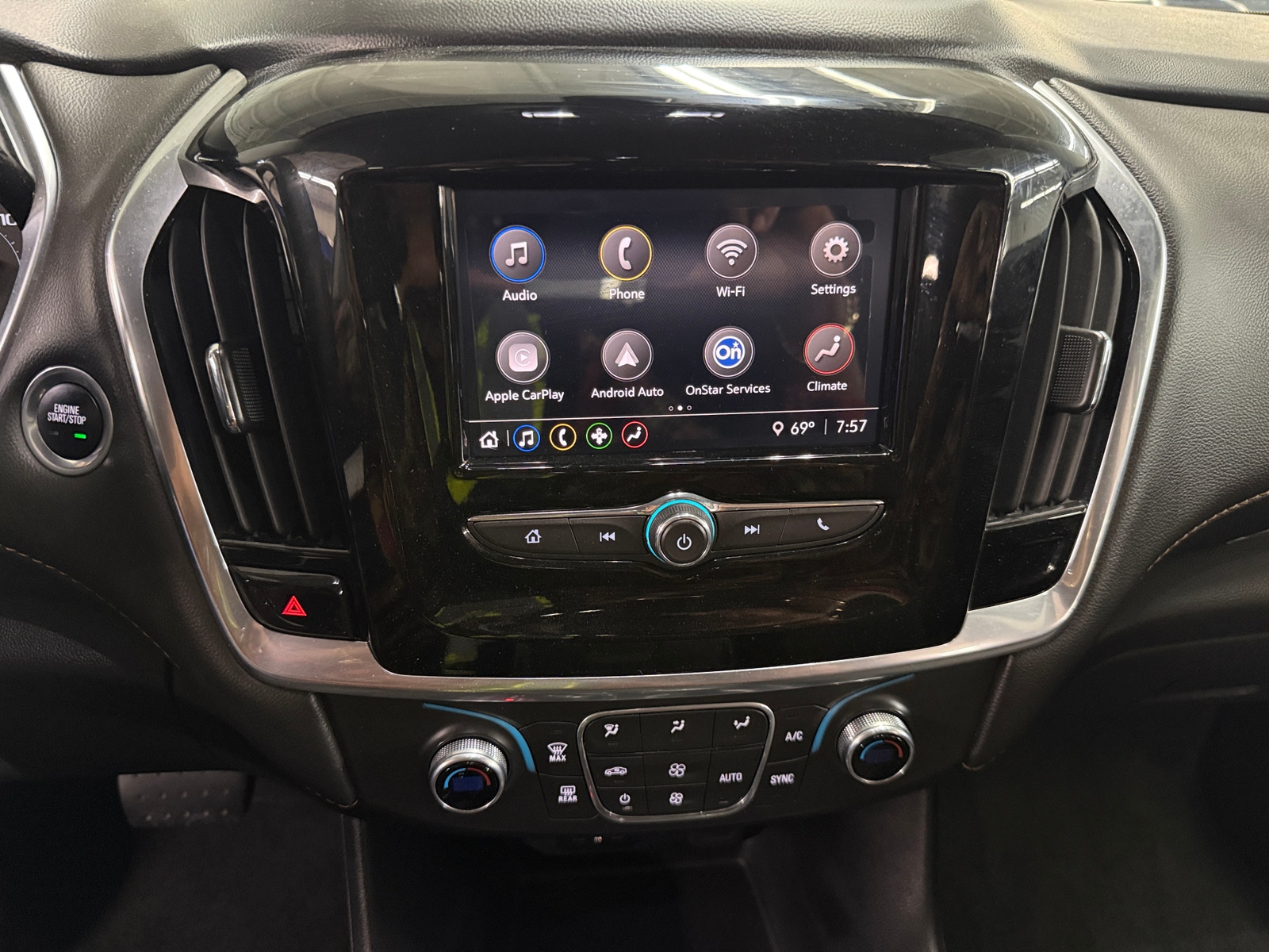 Thumbnail: 2020 Chevrolet Traverse - 4