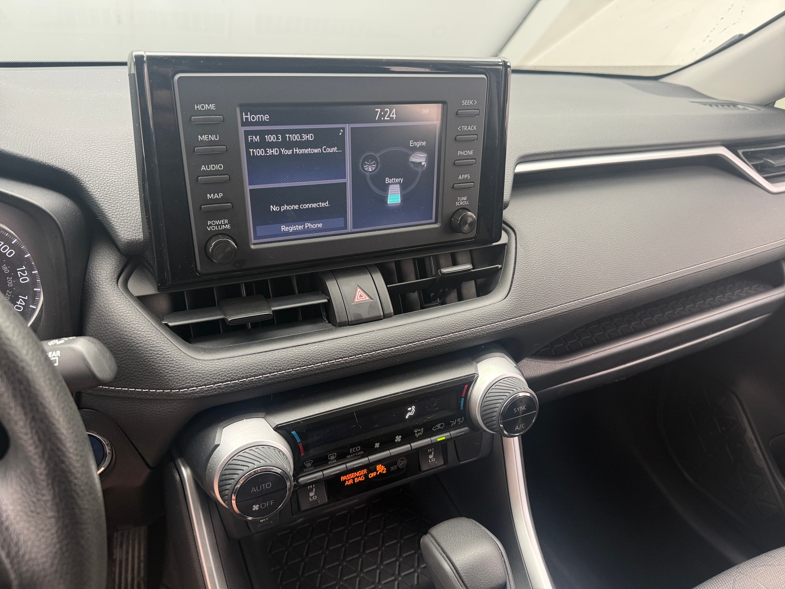 Thumbnail: 2019 Toyota RAV4 - 4