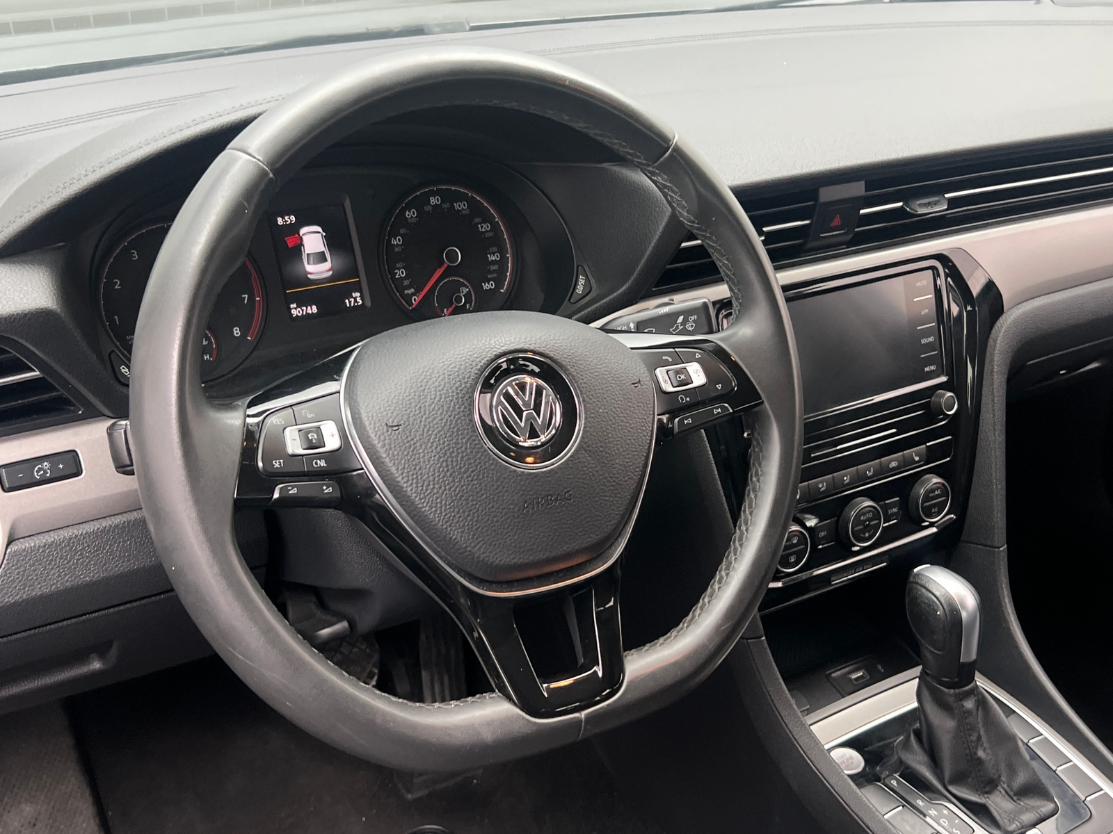 Thumbnail: 2021 Volkswagen Passat - 4