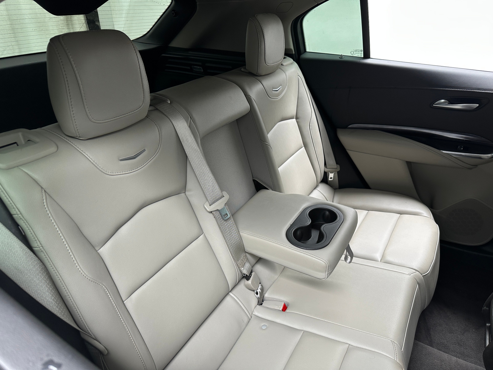 Thumbnail: 2023 Cadillac XT4 - 5