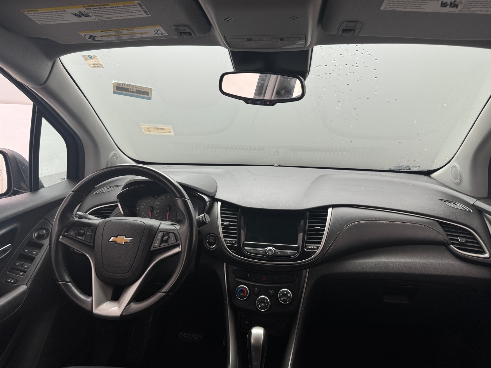Thumbnail: 2018 Chevrolet Trax - 3