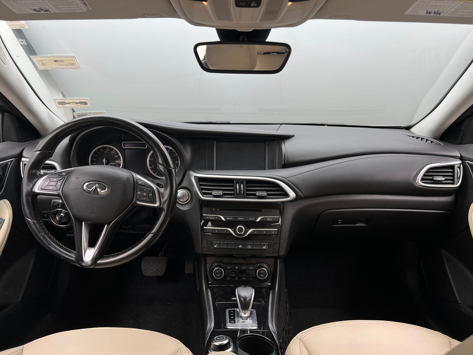 Thumbnail: 2017 INFINITI QX30 - 2