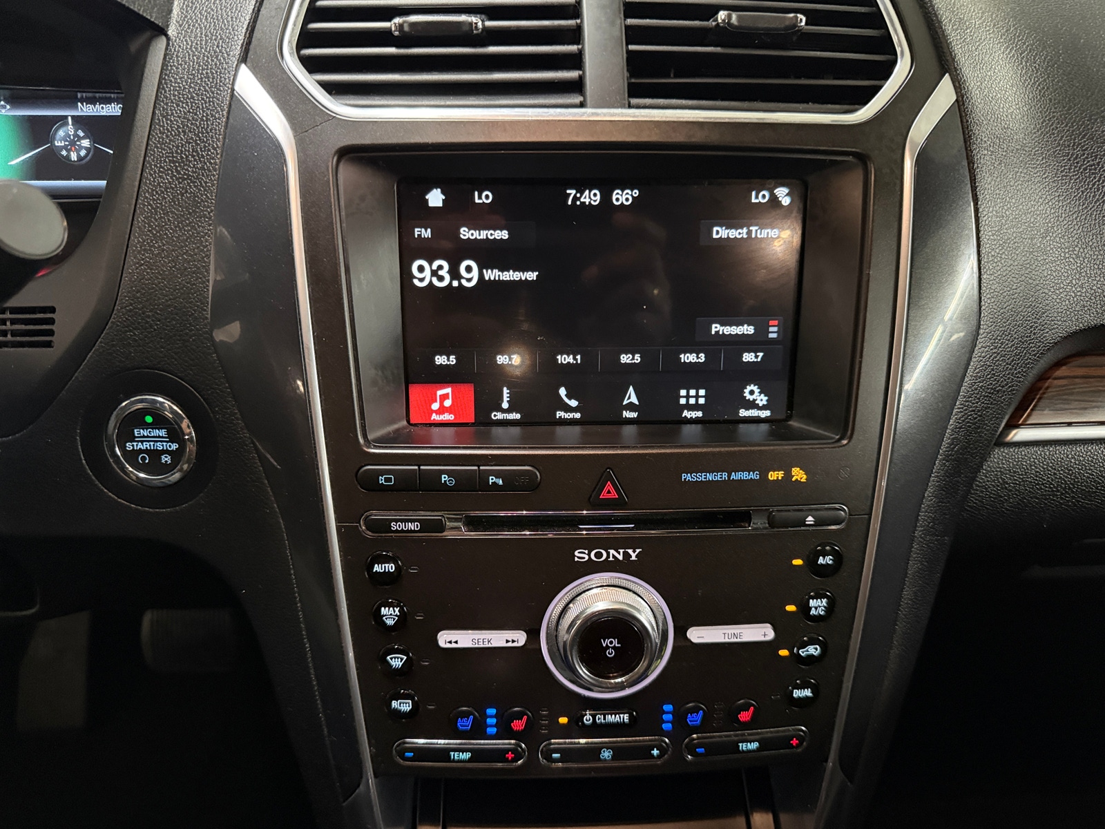 Thumbnail: 2018 Ford Explorer - 3