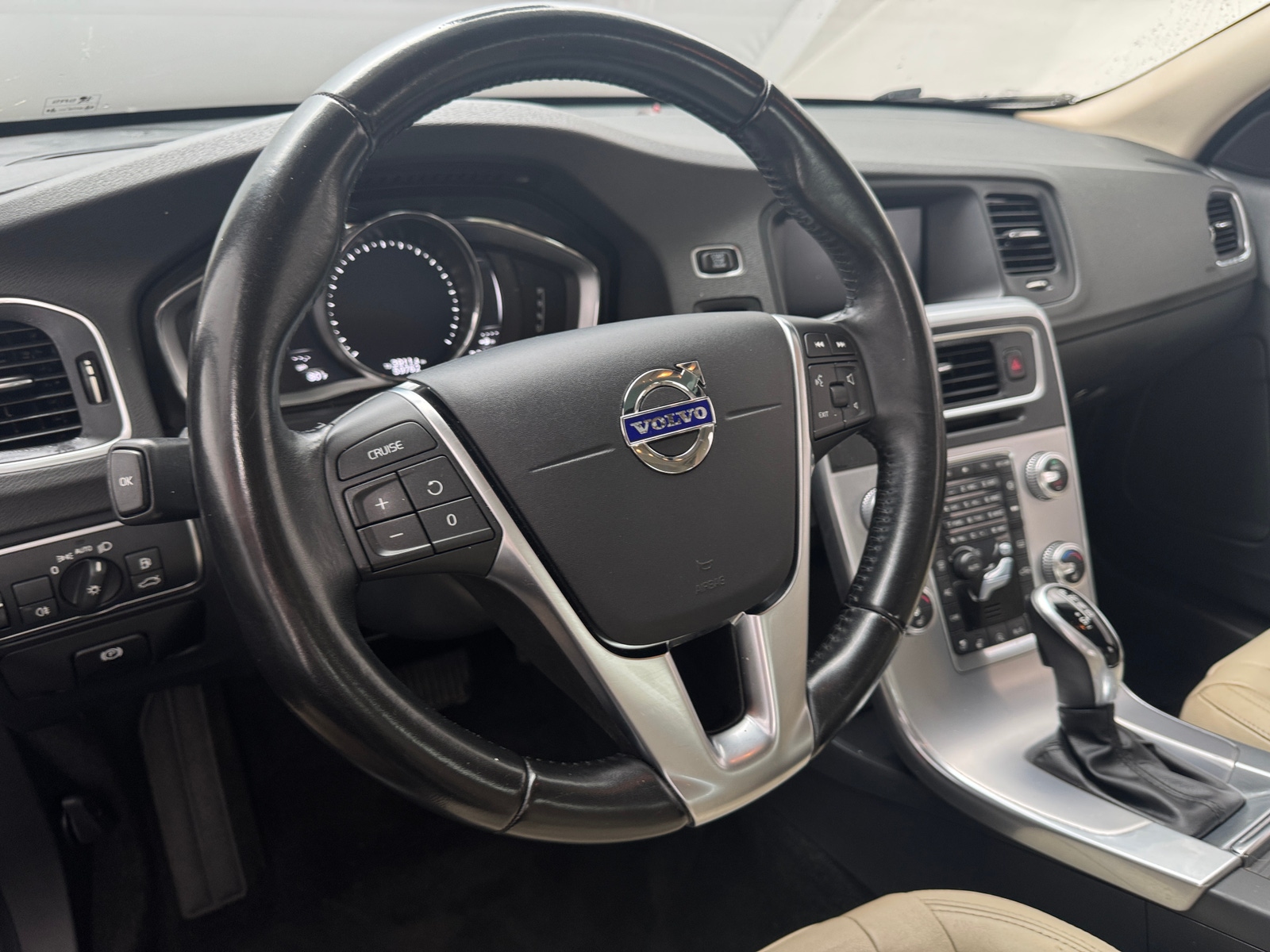 Thumbnail: 2018 Volvo S60 - 4