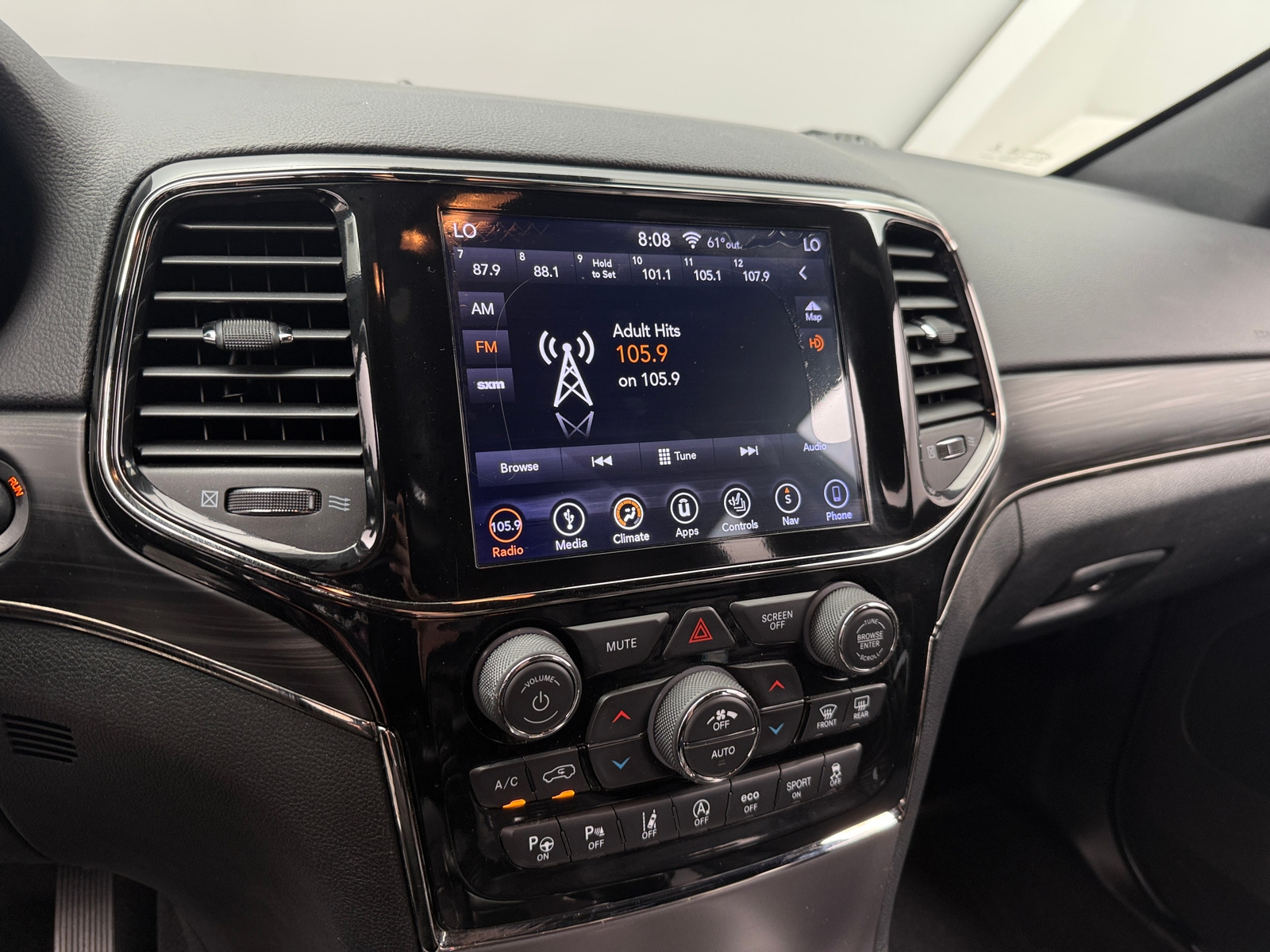 Thumbnail: 2019 Jeep Grand Cherokee - 3