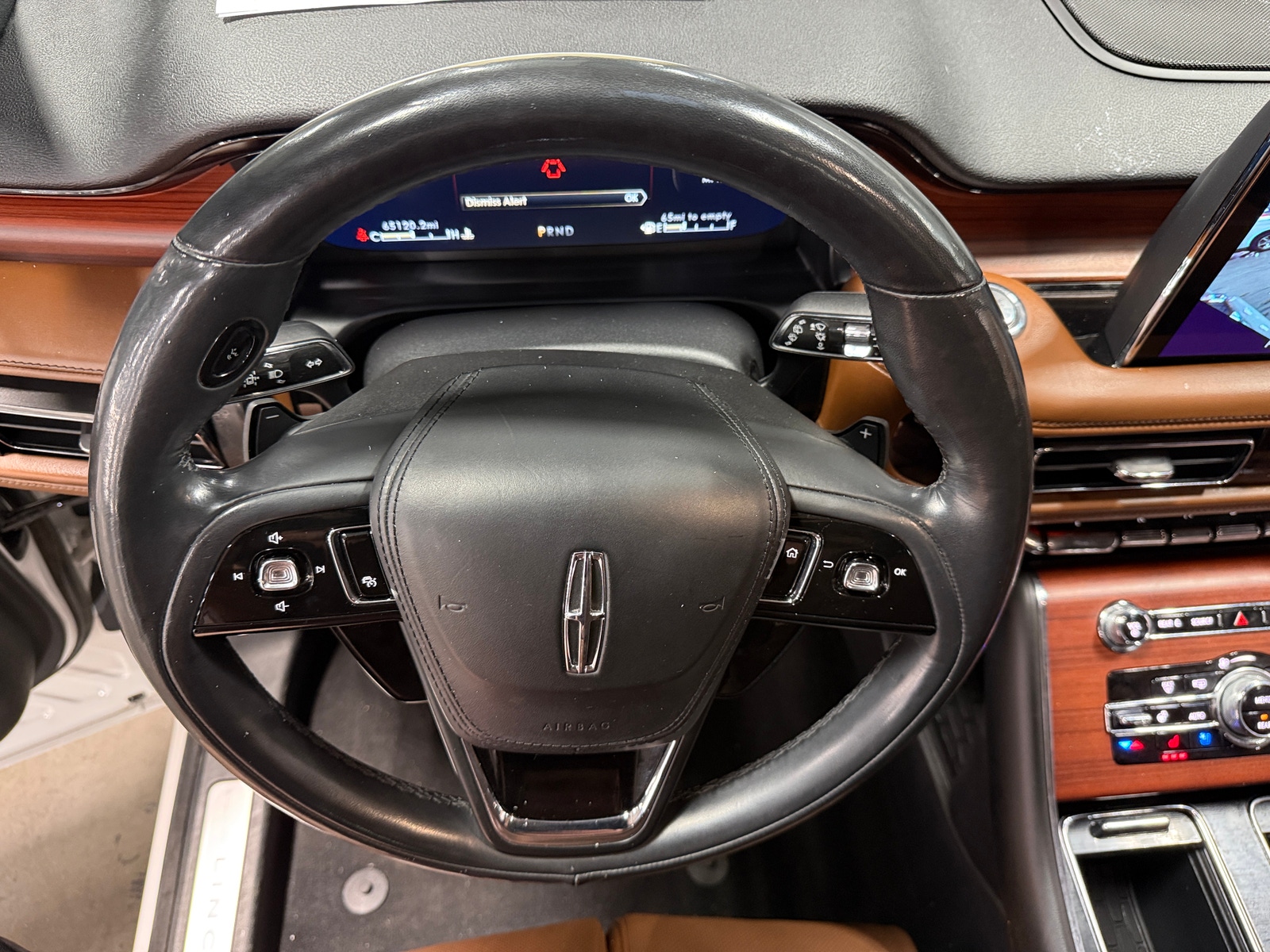 Thumbnail: 2021 Lincoln Aviator - 4