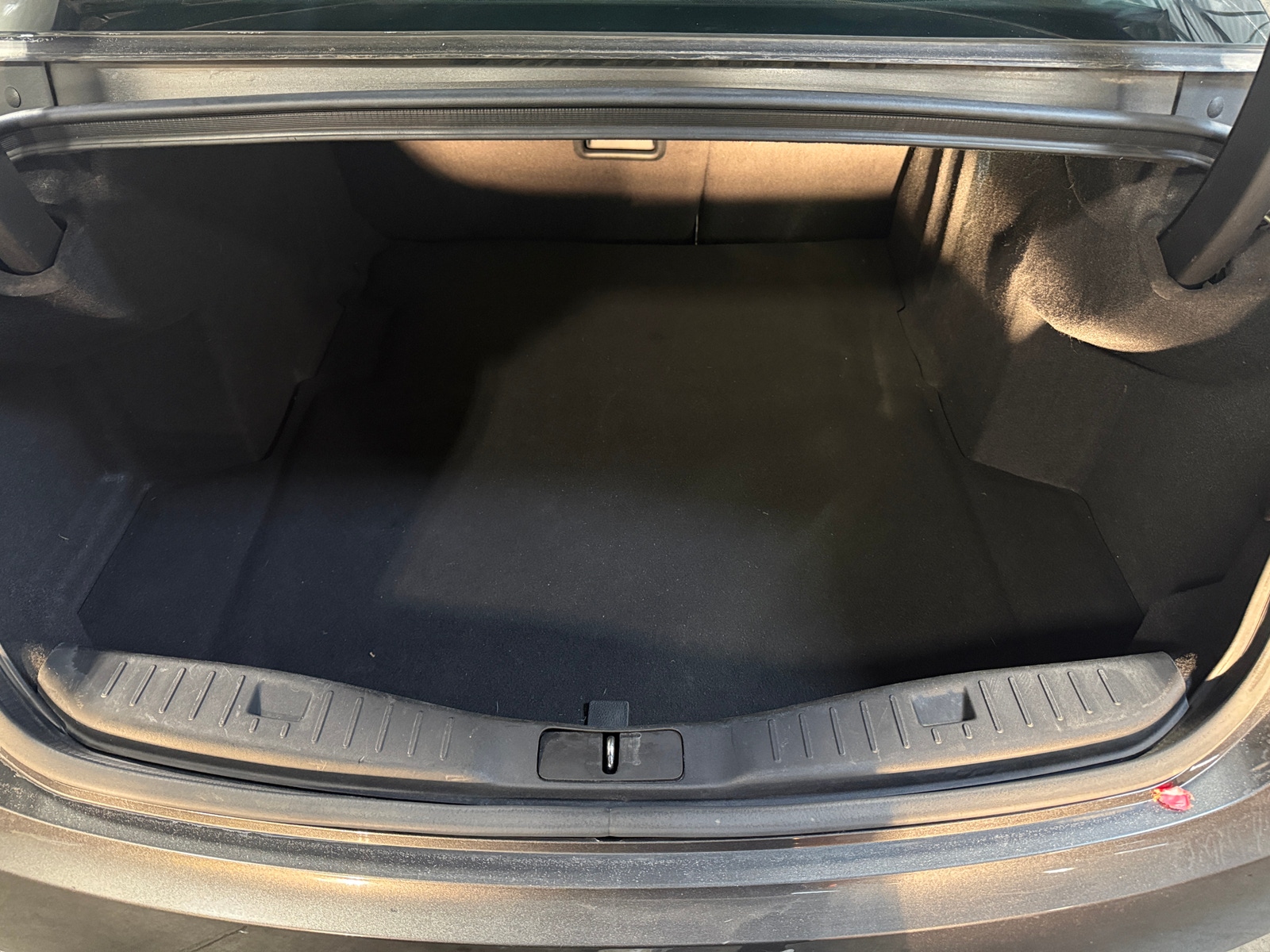 Thumbnail: 2016 Lincoln MKZ - 6